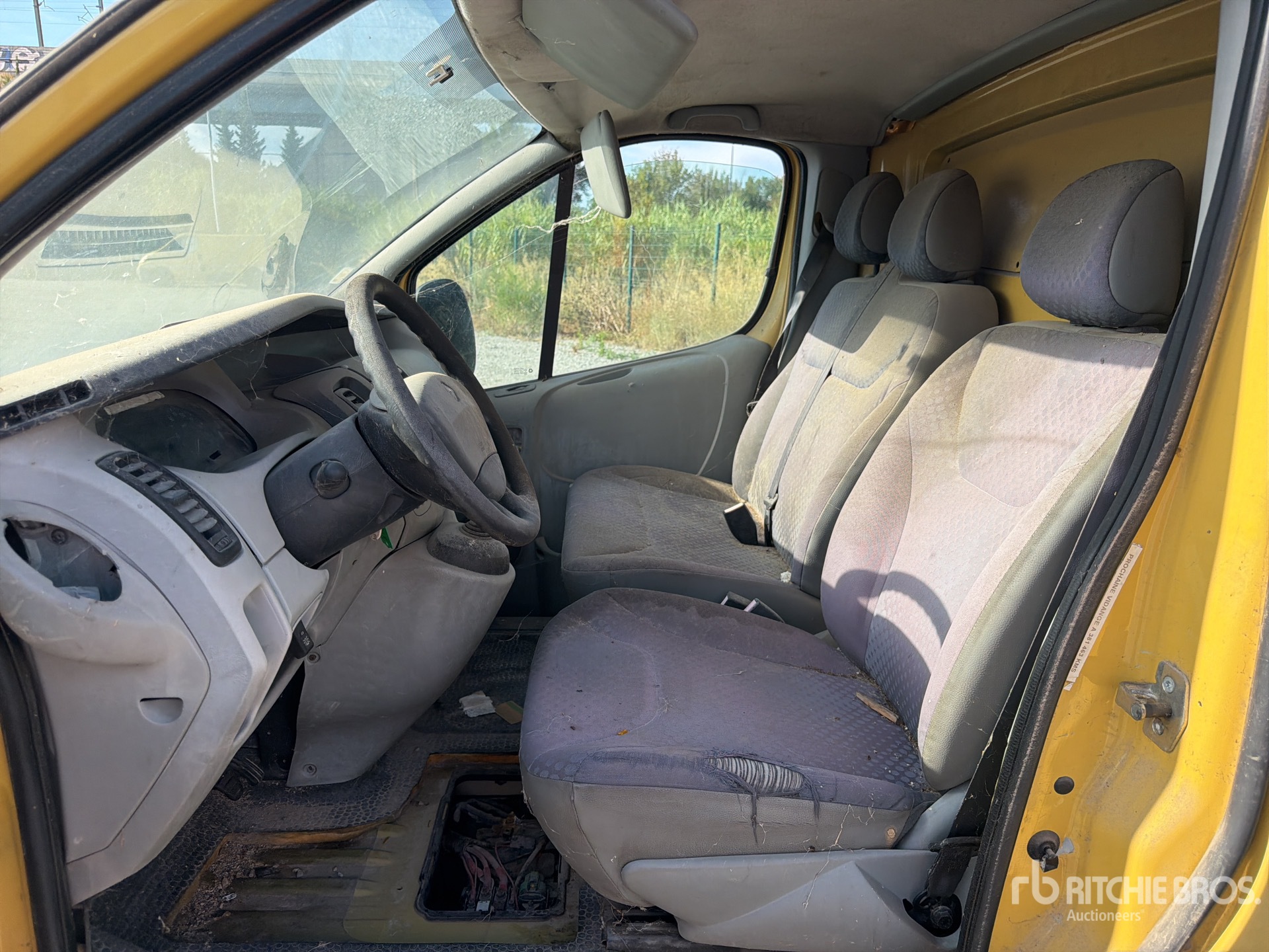 2010 Renault TRAFIC DCI150