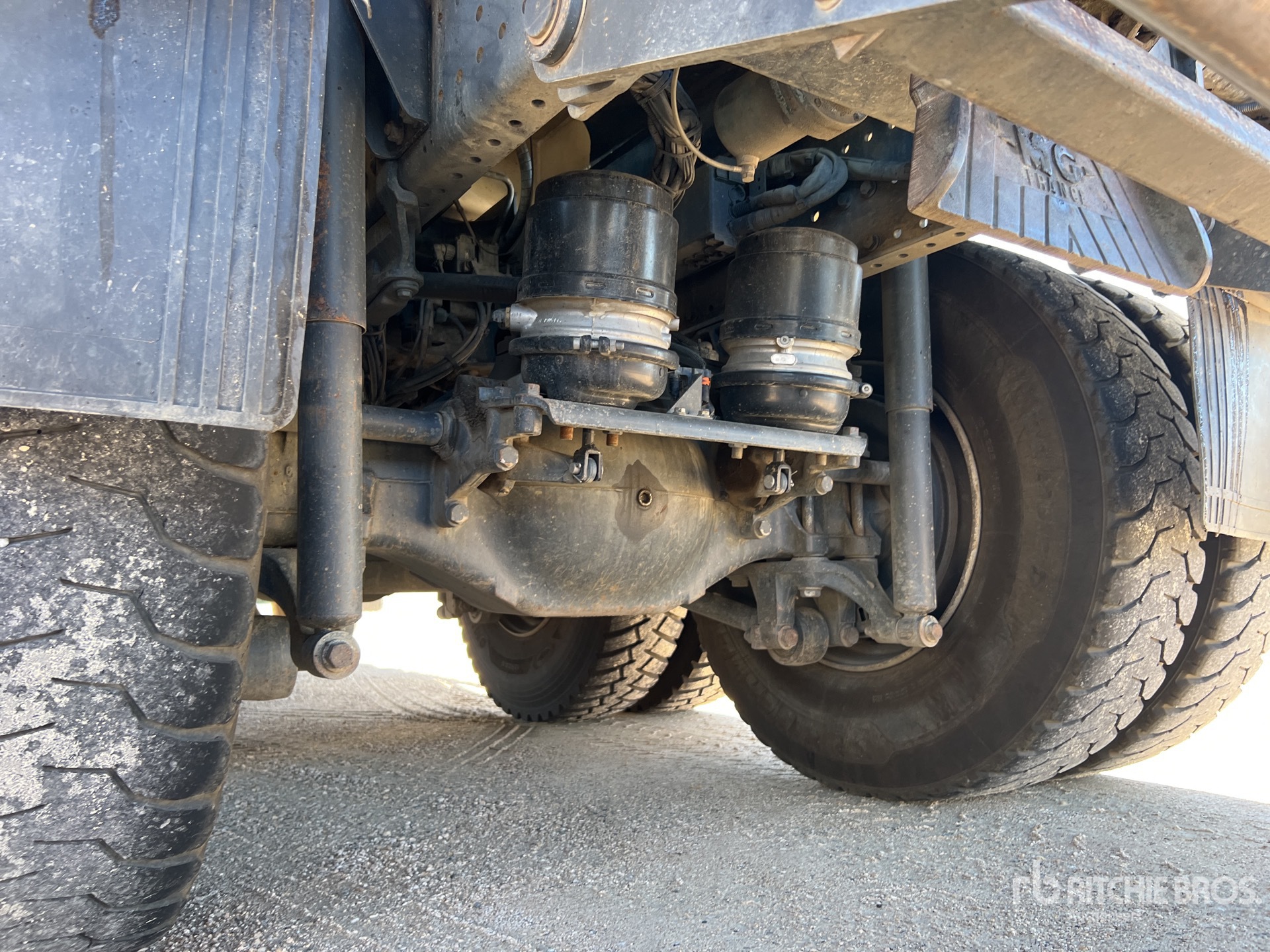 2004 Mercedes-Benz ACTROS 3336