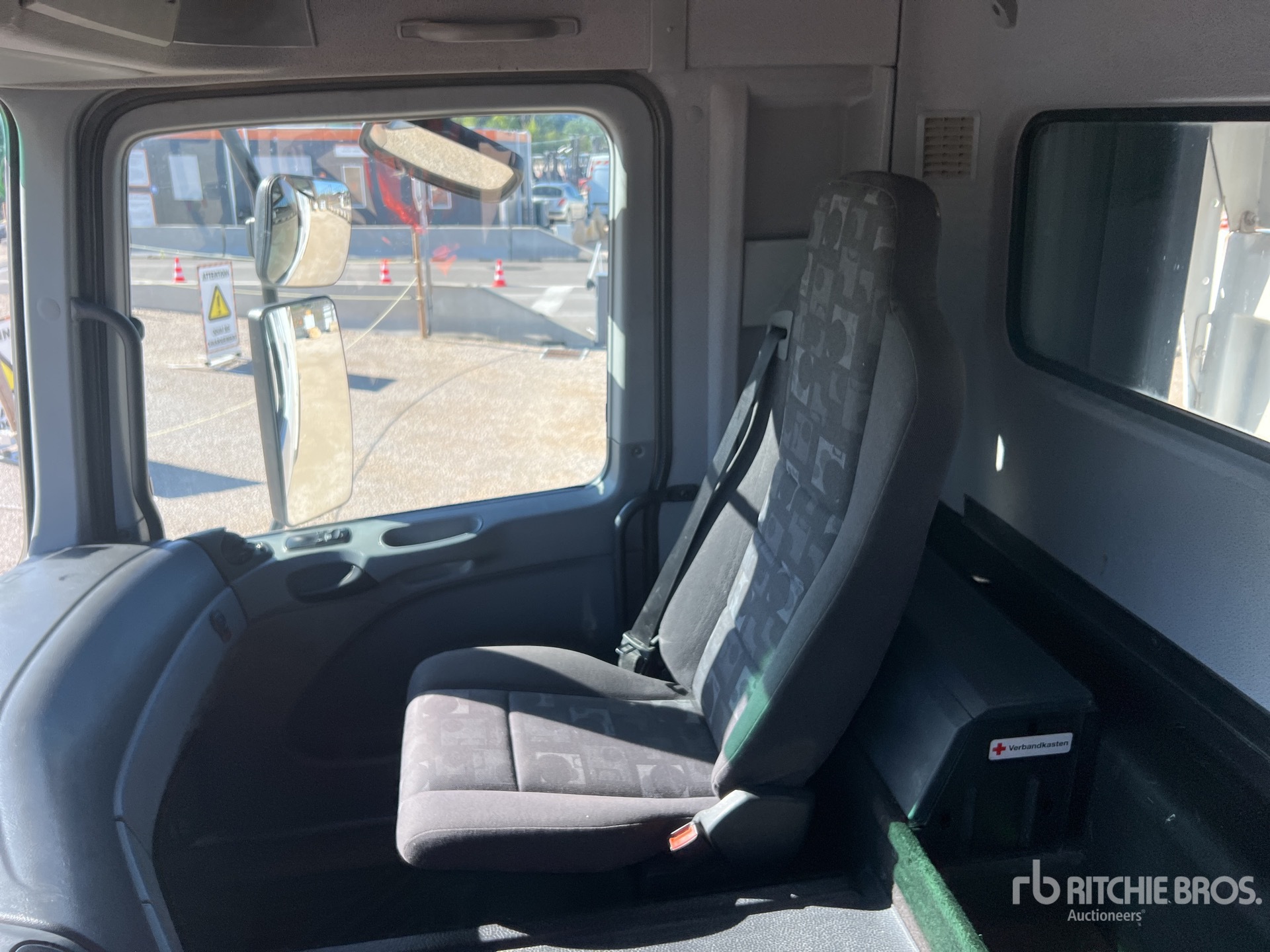 2004 Mercedes-Benz ACTROS 3336