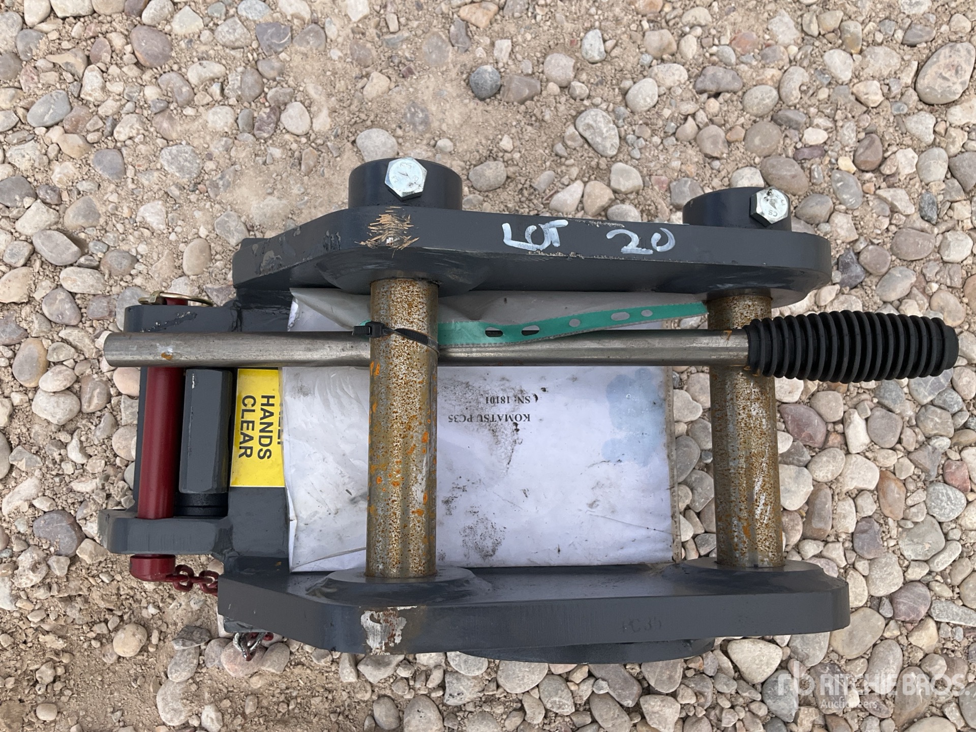 Strickland EXCAVATOR HITCH - FITS KOMATSU PC35