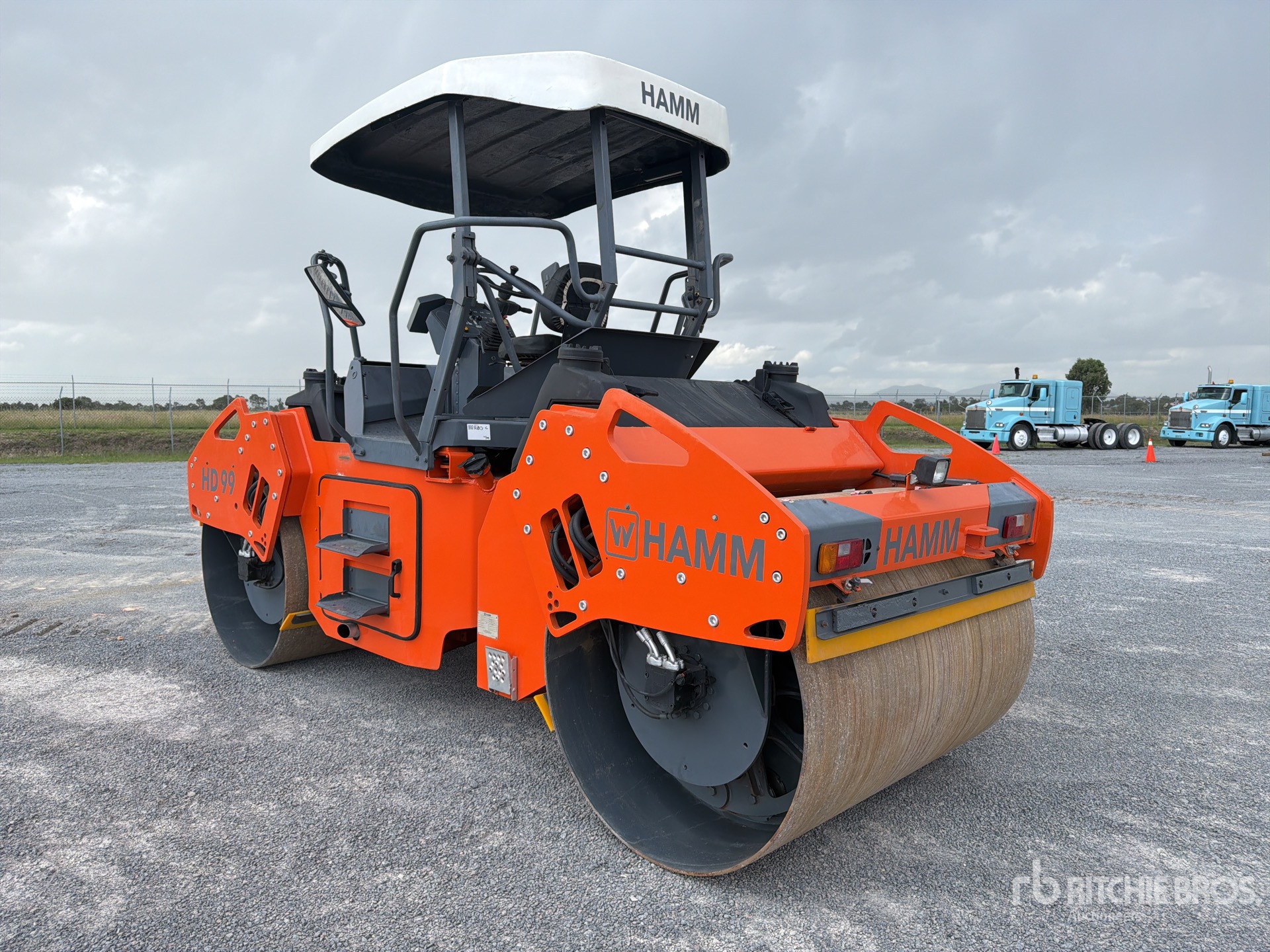 2018 Hamm HD99