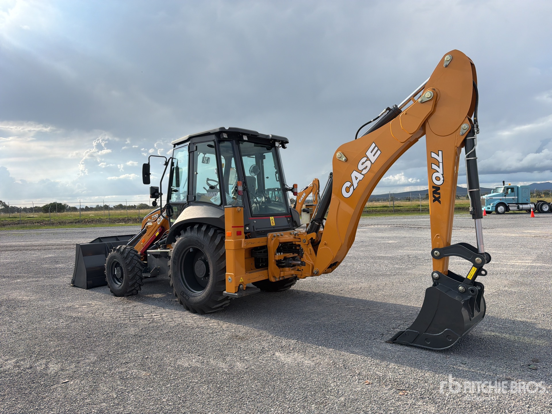 2025 Case 770NX