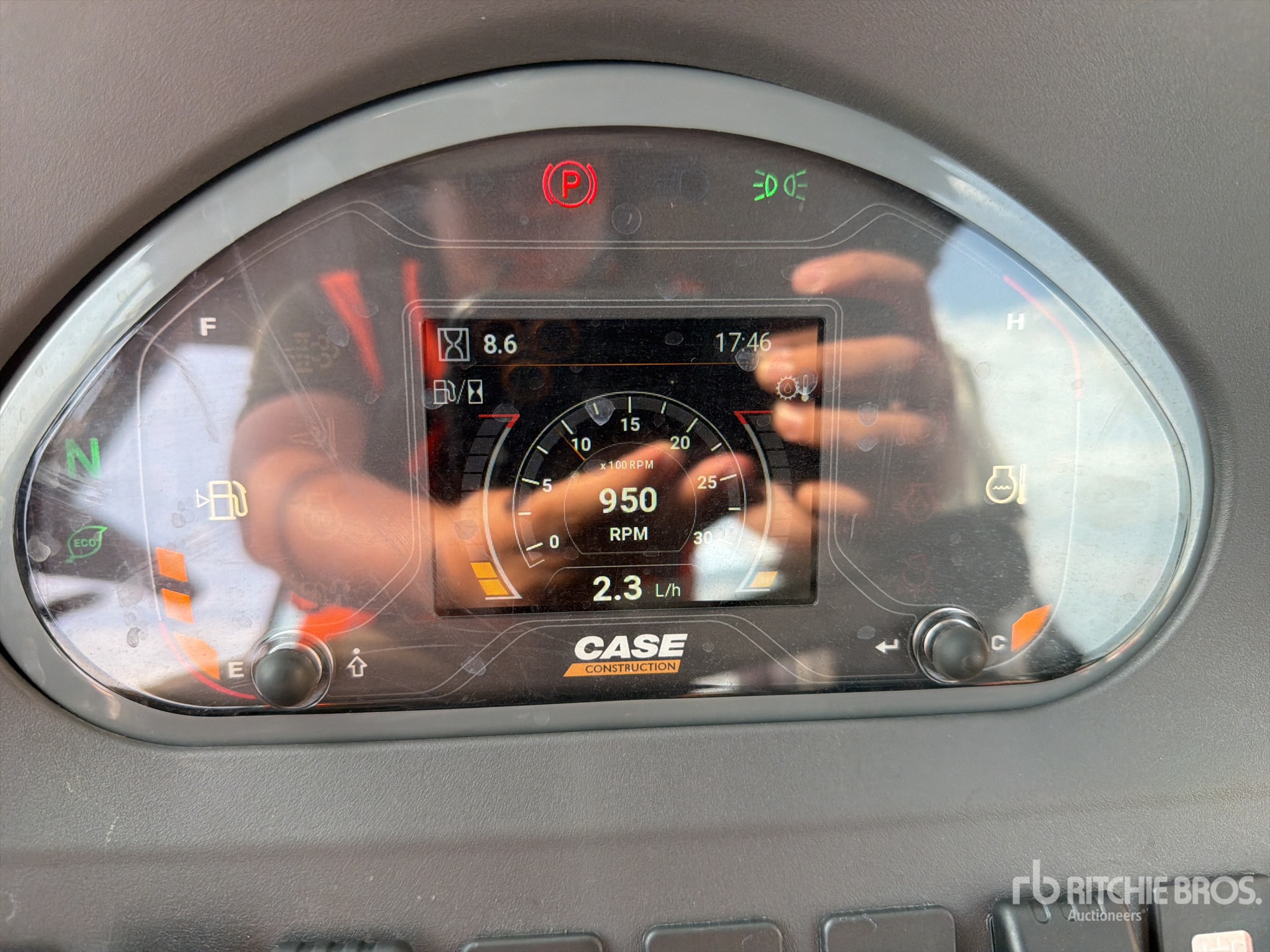 2025 Case 770NX