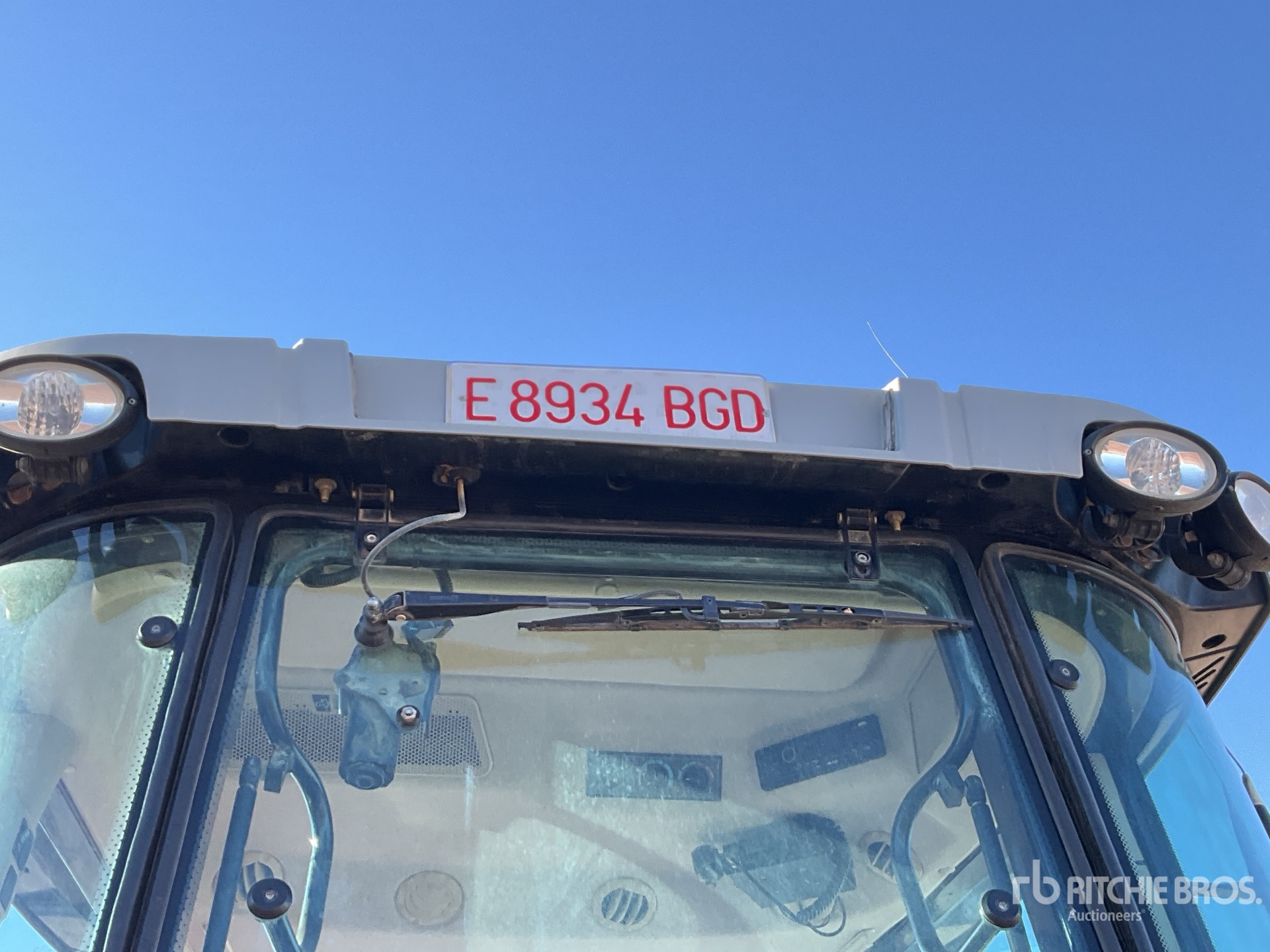 2013 Massey Ferguson 7619