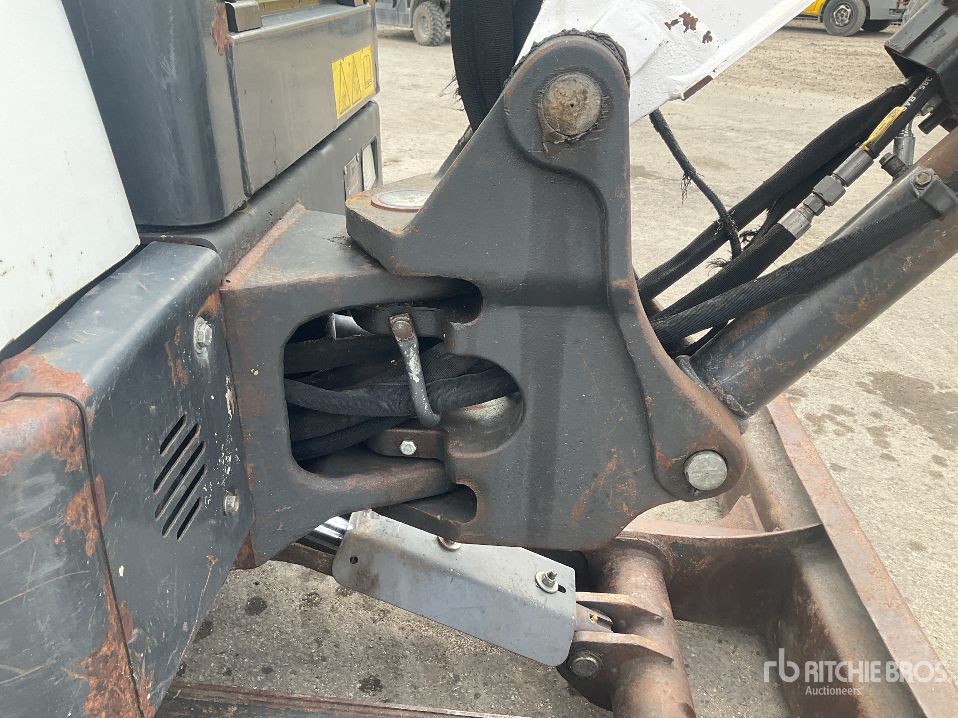 2015 Bobcat E35