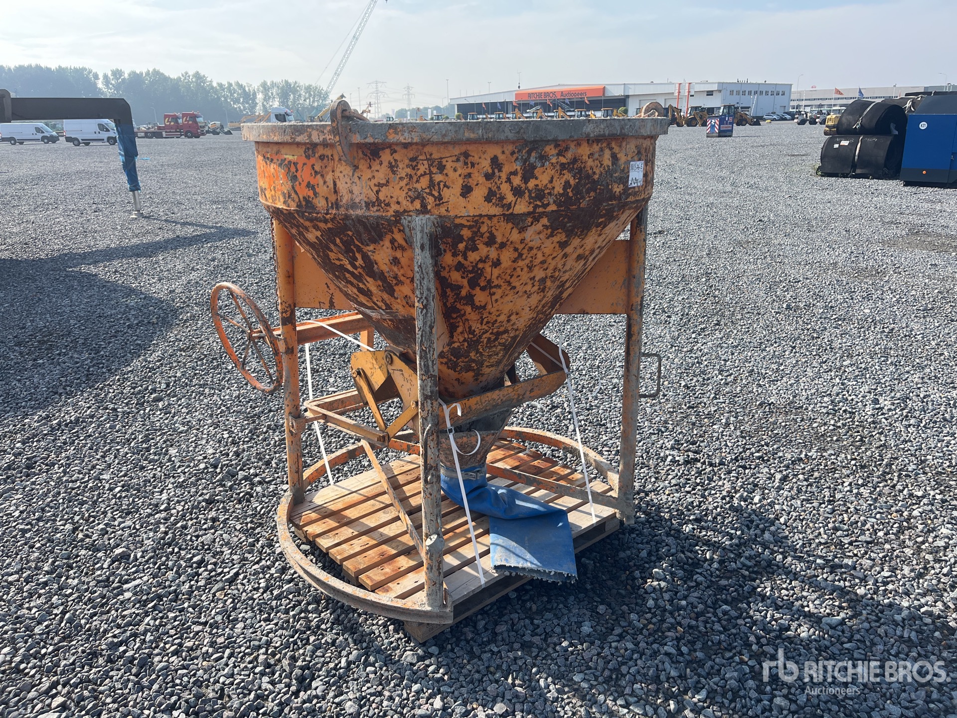 2015 E&E 1016L.10