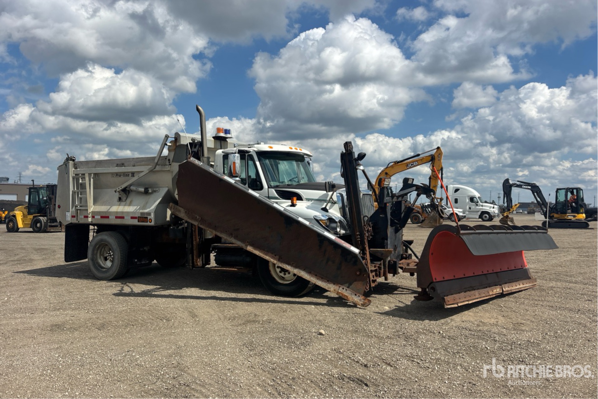 2010 International 7500
