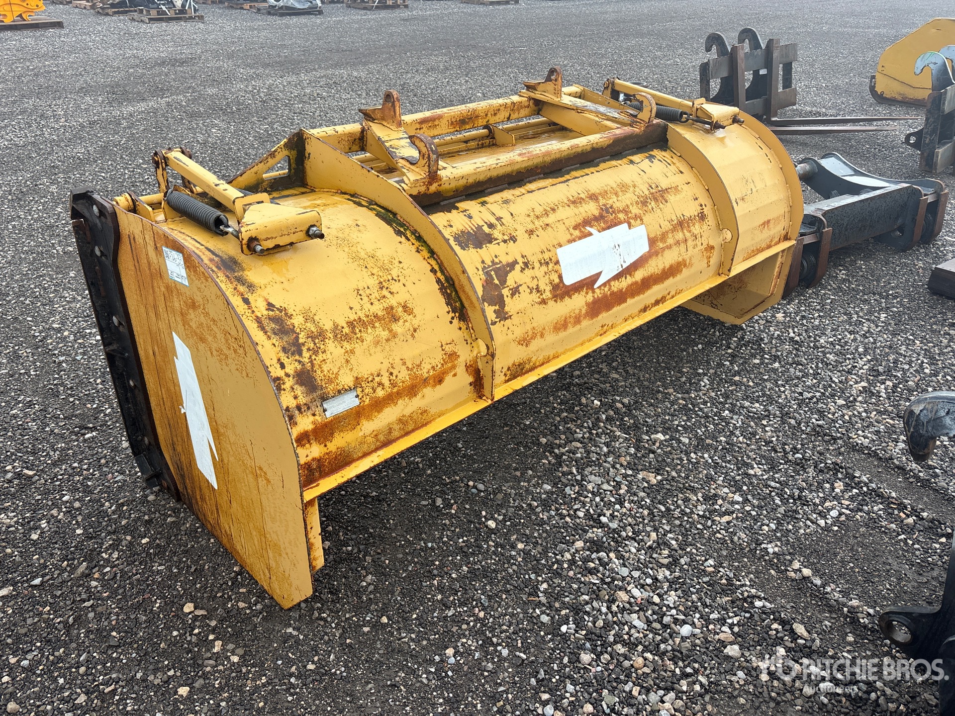 Photo of Hla Snow 8 ft - Fits Wheel Loader