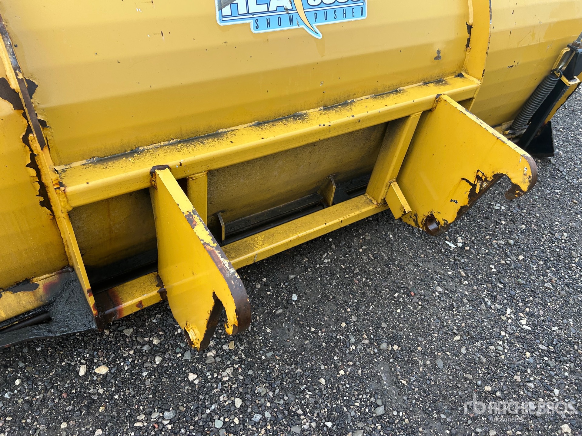 Hla Snow 3500