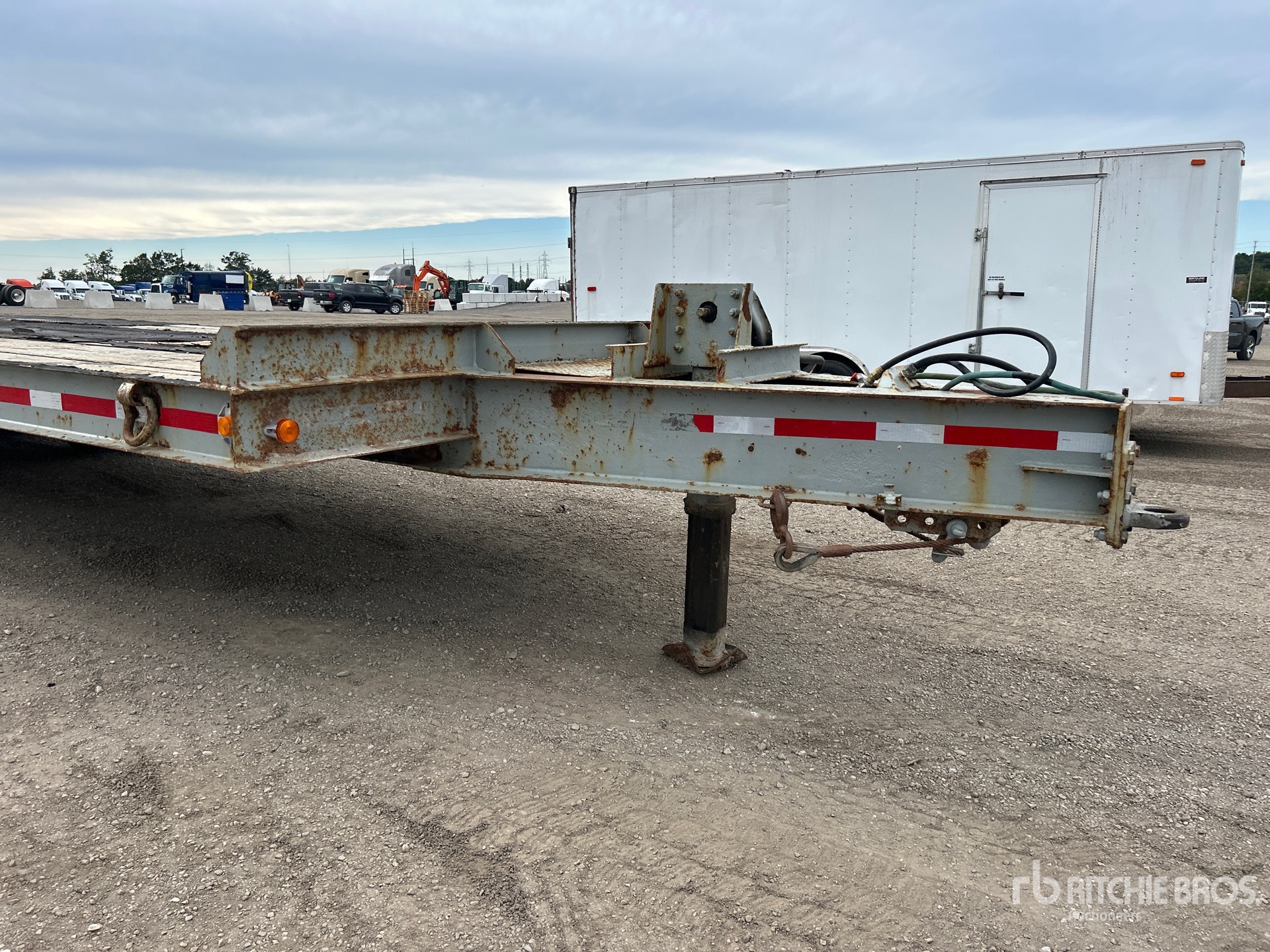 2005 J C Trailers 29 ft T/A