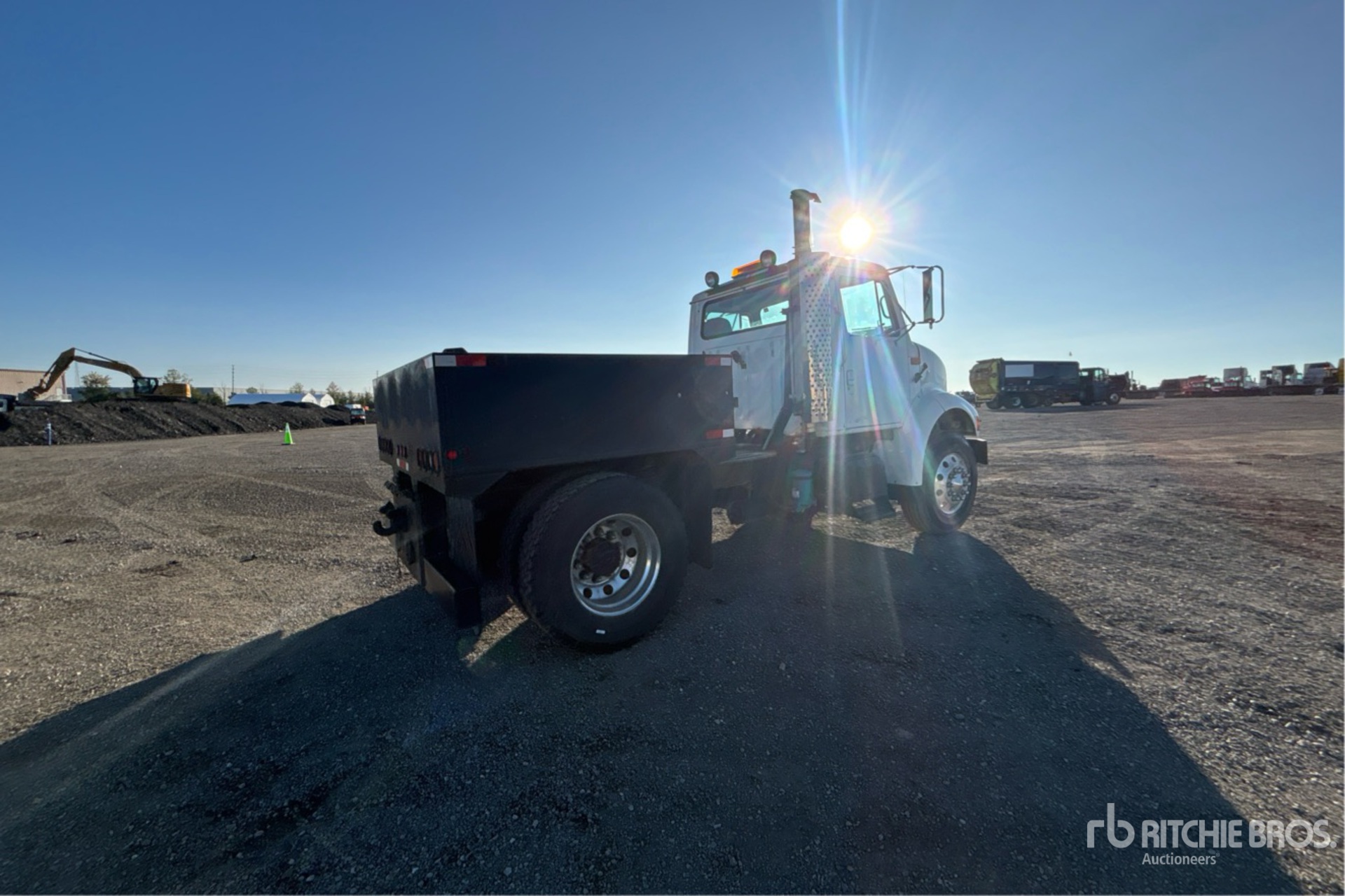 2002 International 8100