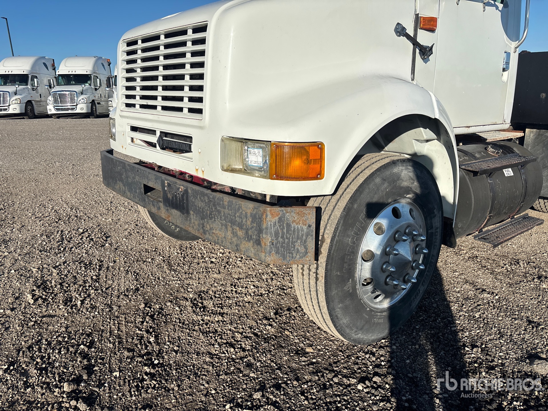 2002 International 8100