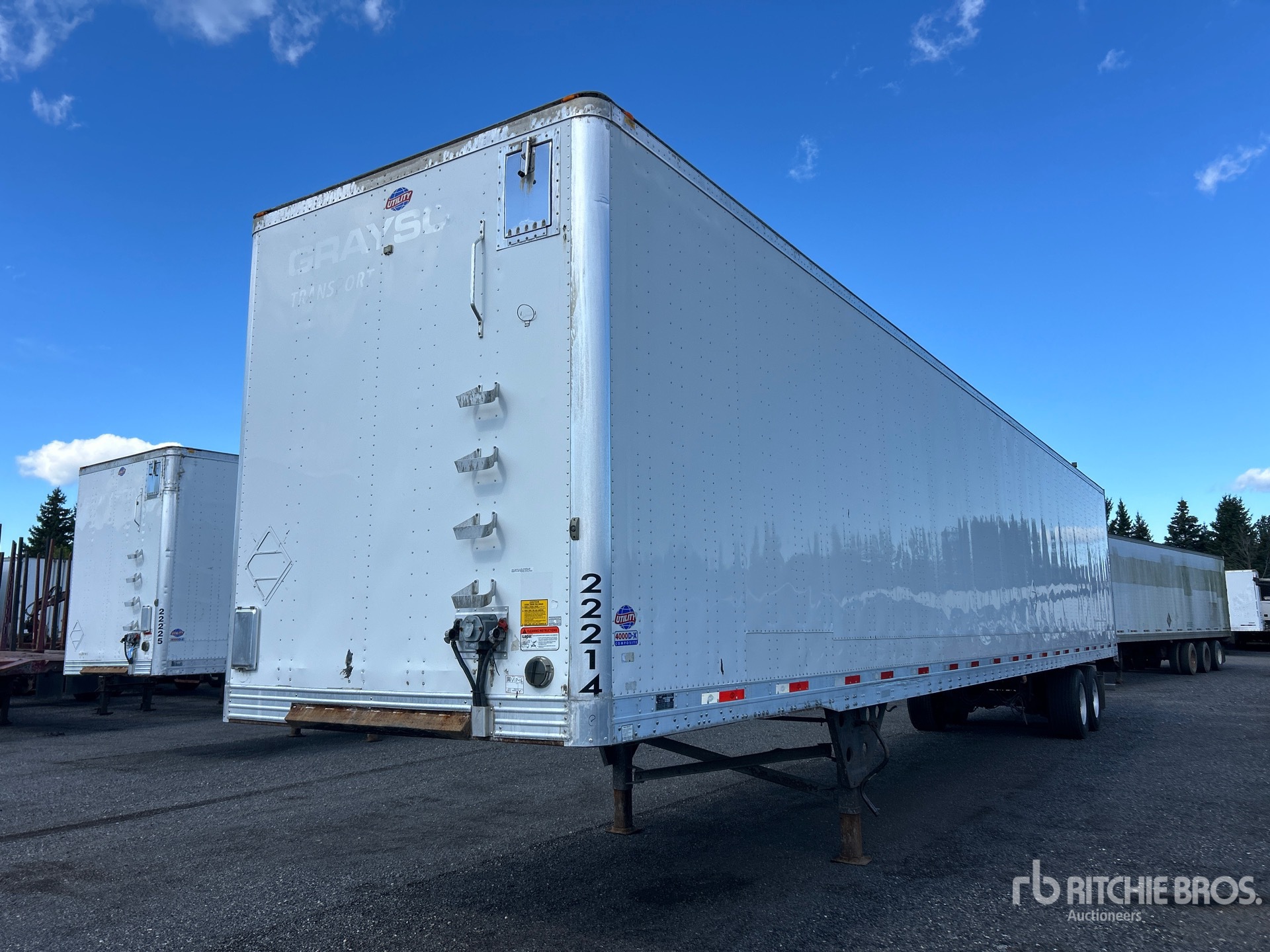 2016 Utility 53 FT T/A