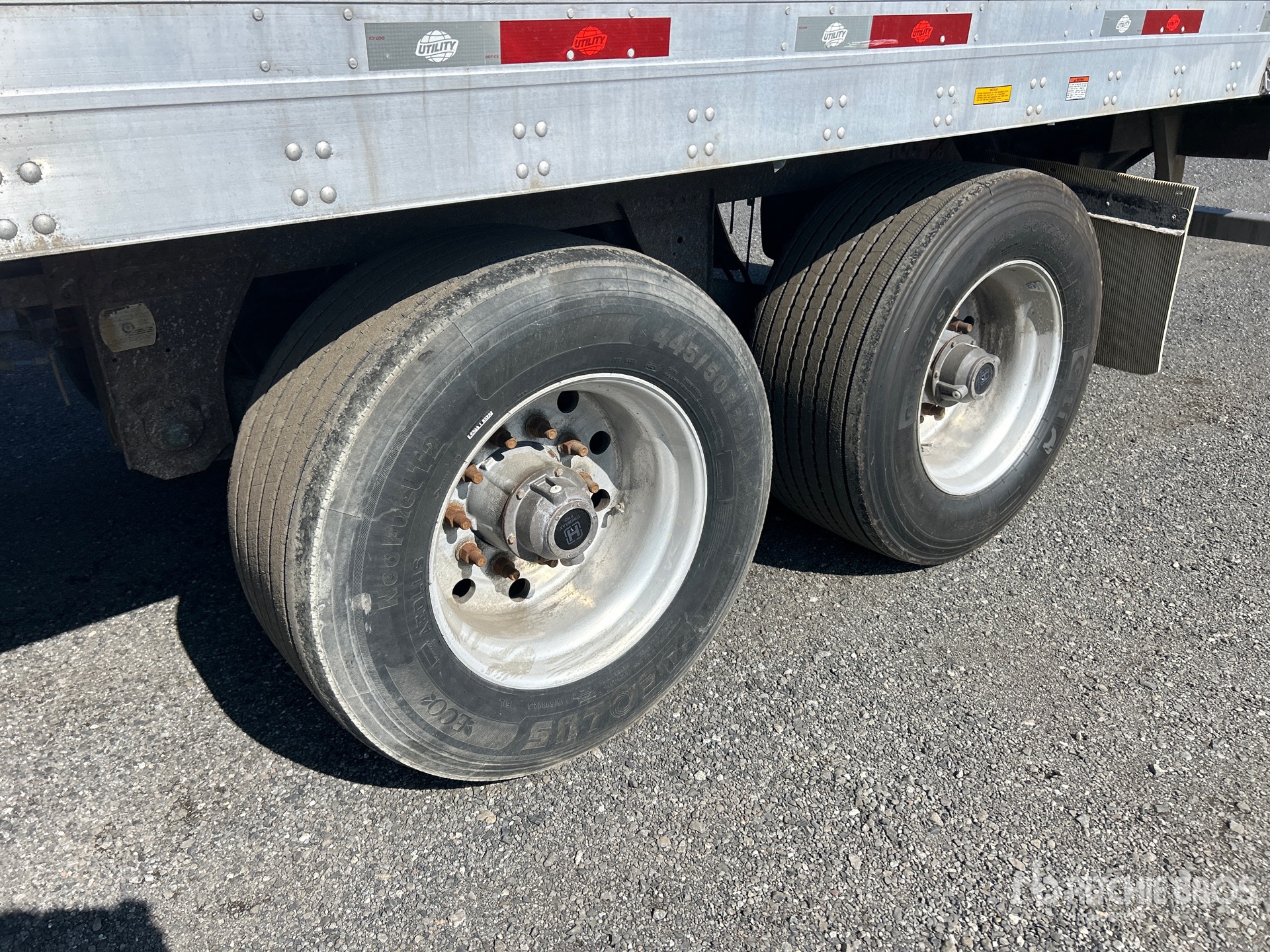 2016 Utility 4000DX