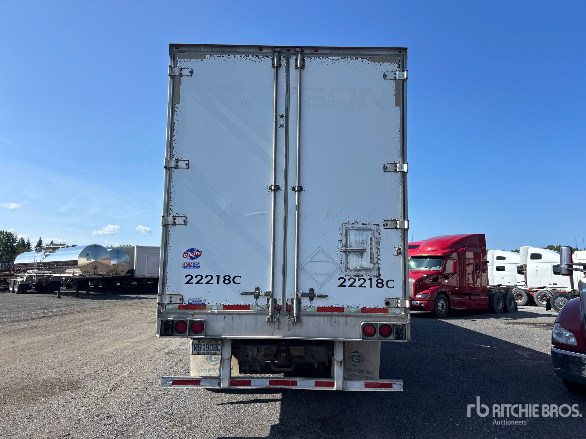 2016 Utility 4000DX