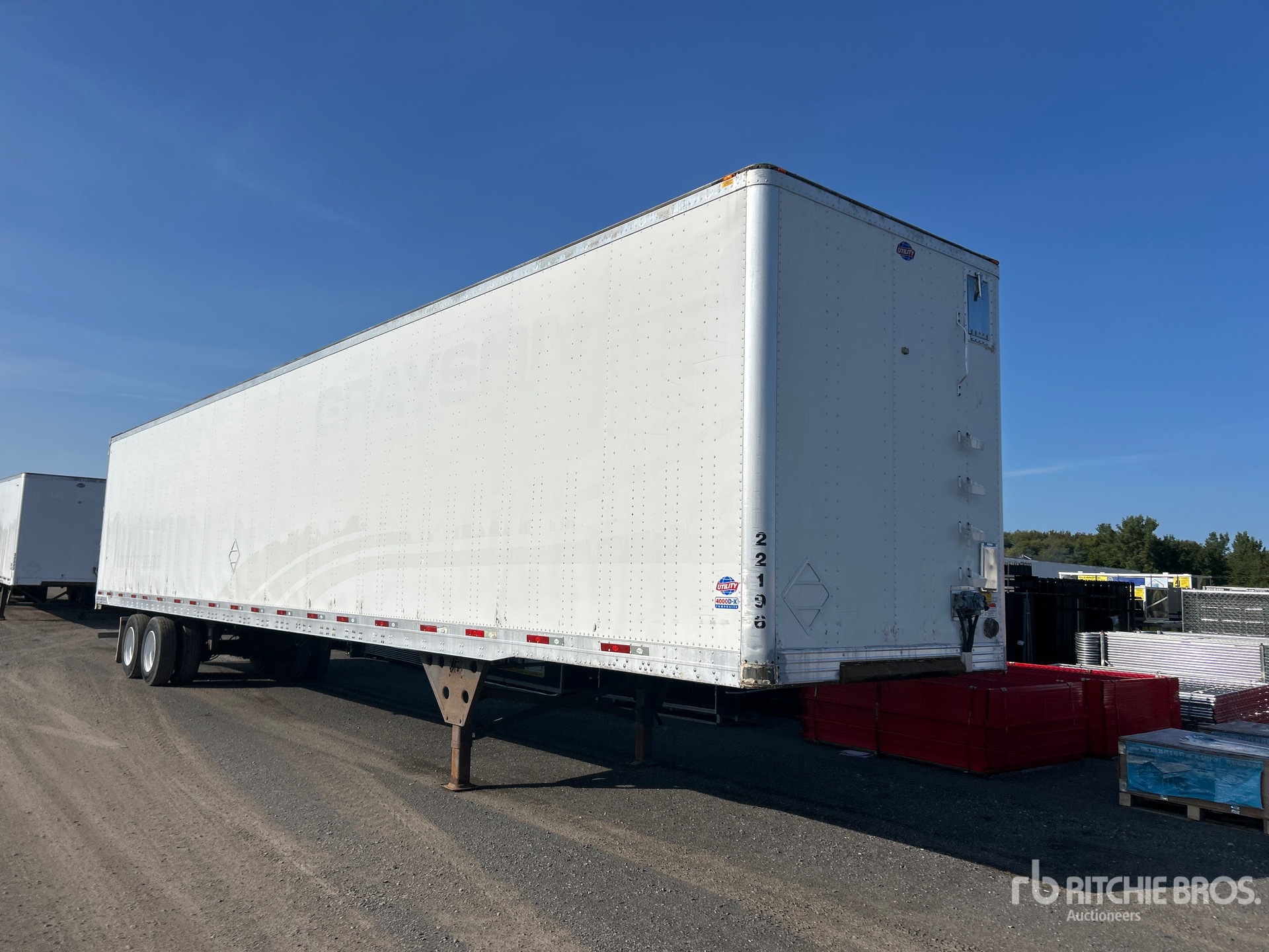 2015 Utility 4000D-X