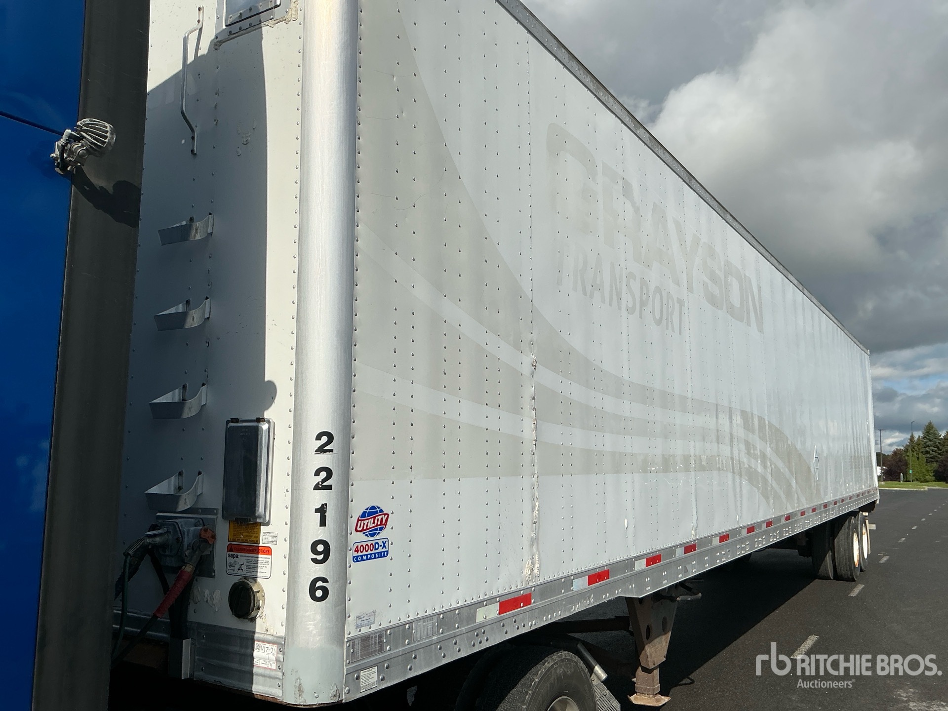 2015 Utility 4000D-X