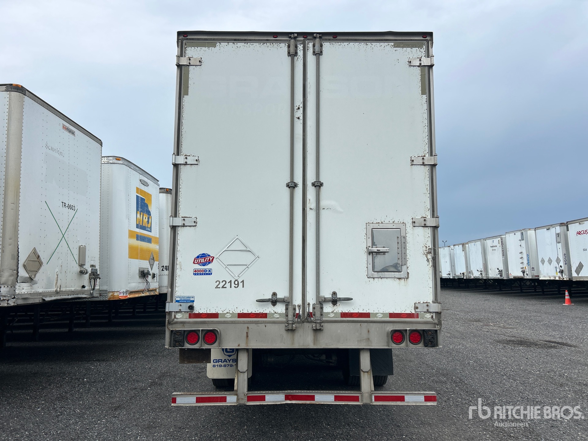2015 Utility 4000D-X