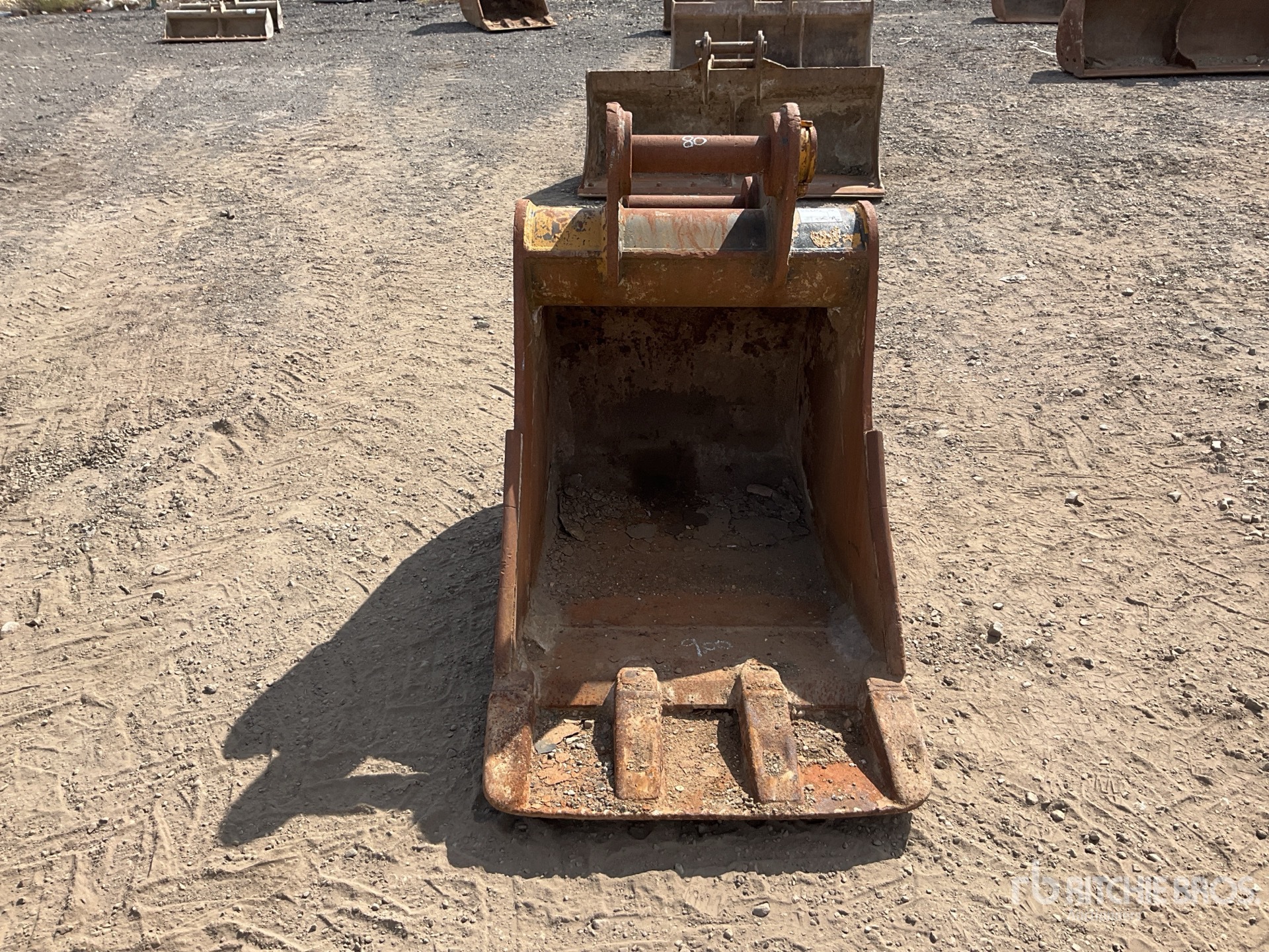 Strickland 900 MM DIGGING