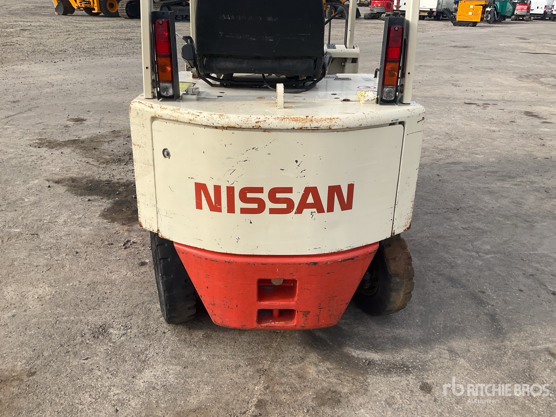 1991 Nissan M01L-15U