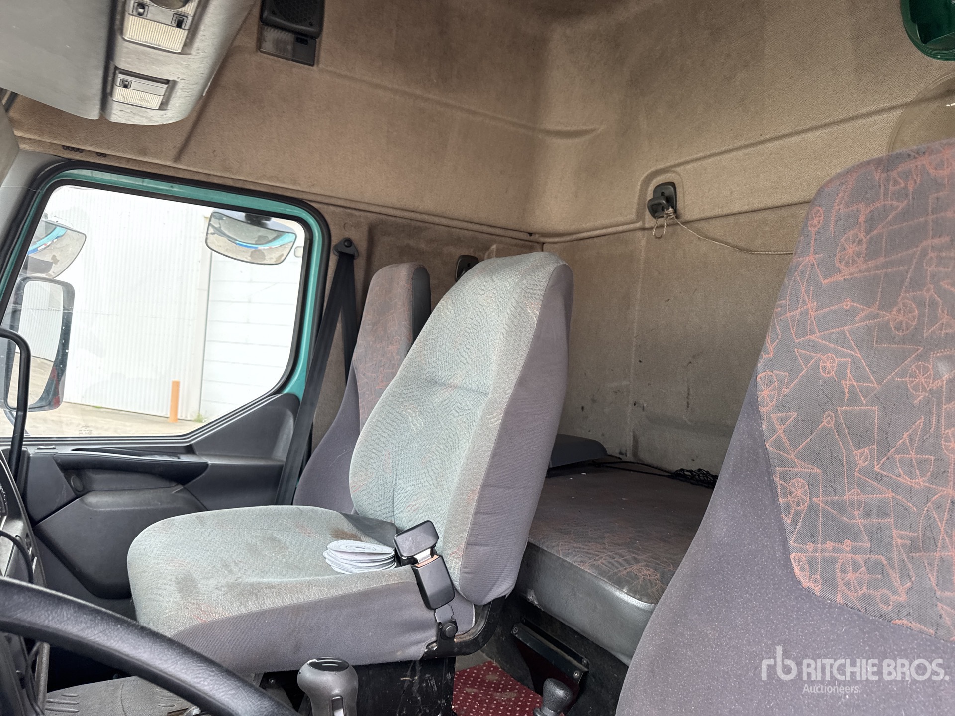 2002 Renault PREMIUM