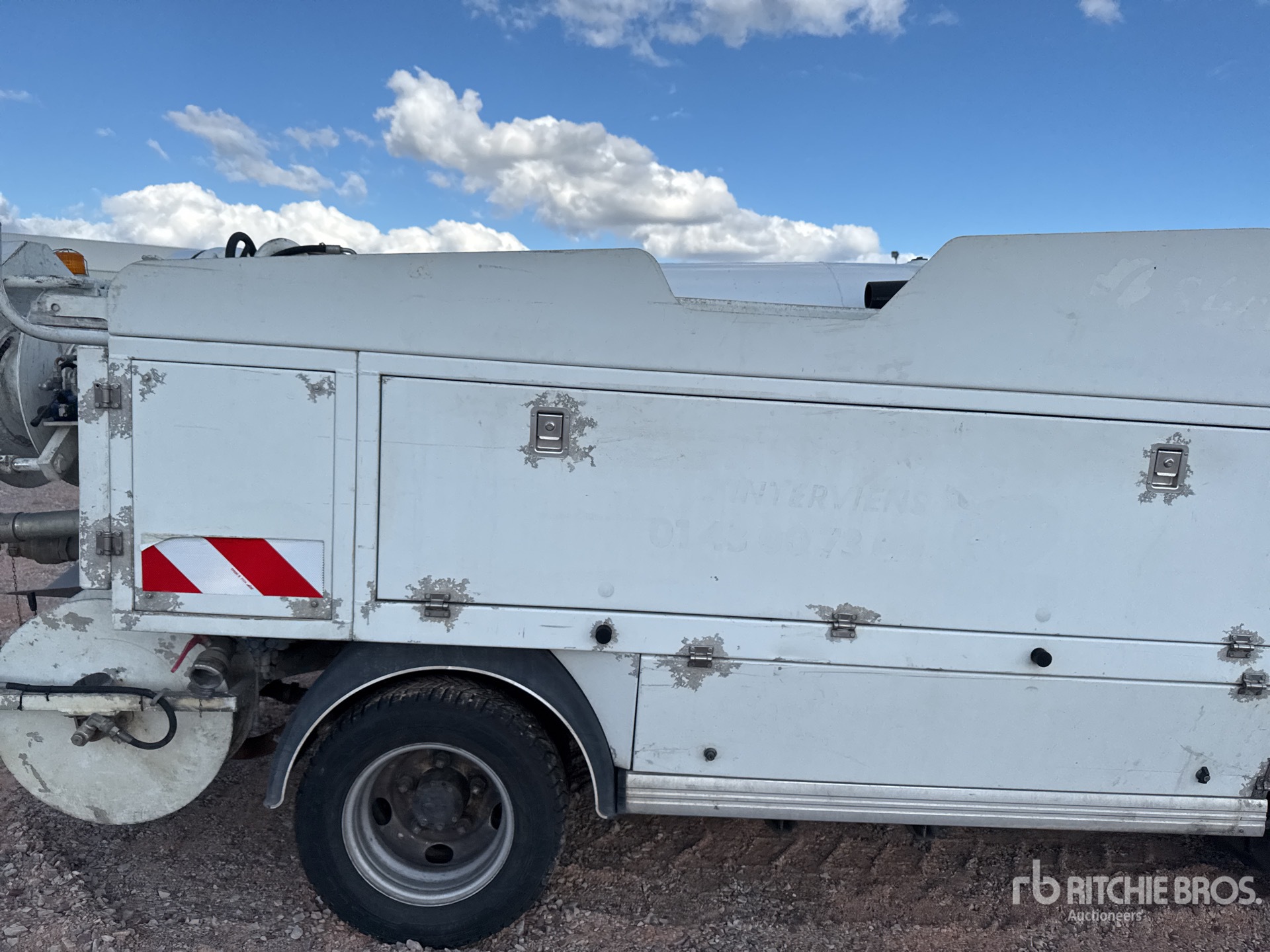 2015 Fuso CANTER 6S15