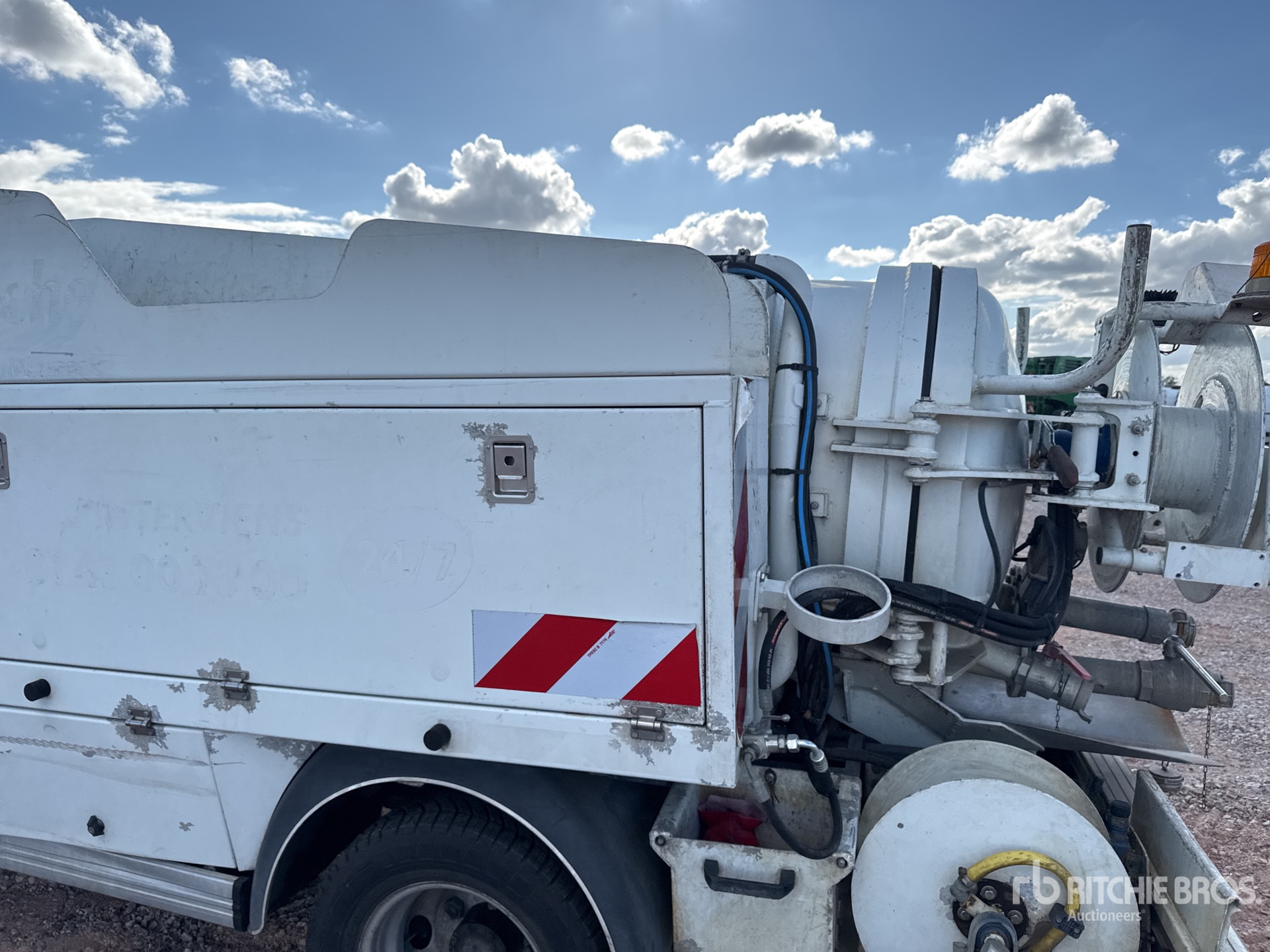 2015 Fuso CANTER 6S15