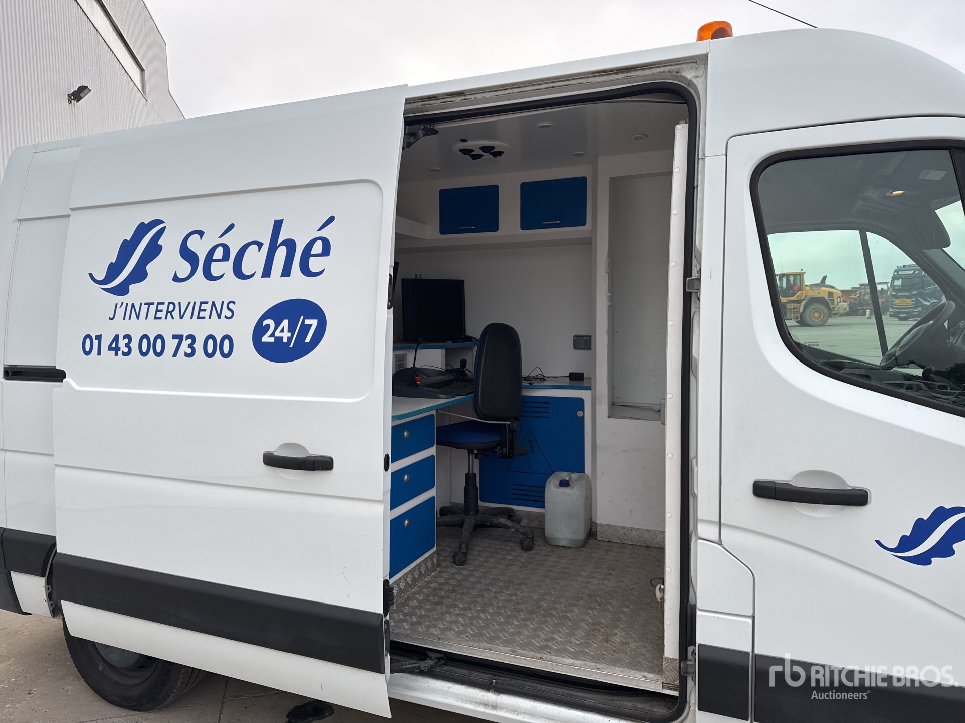2015 Renault MASTER DCI135