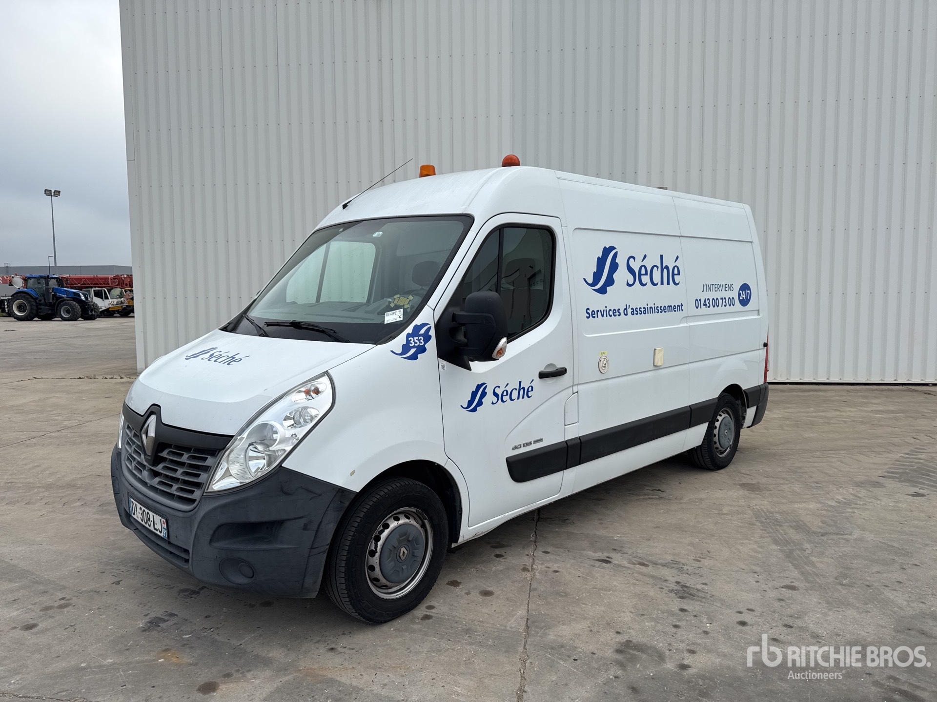 Photo of 2015 Renault MASTER DCI135