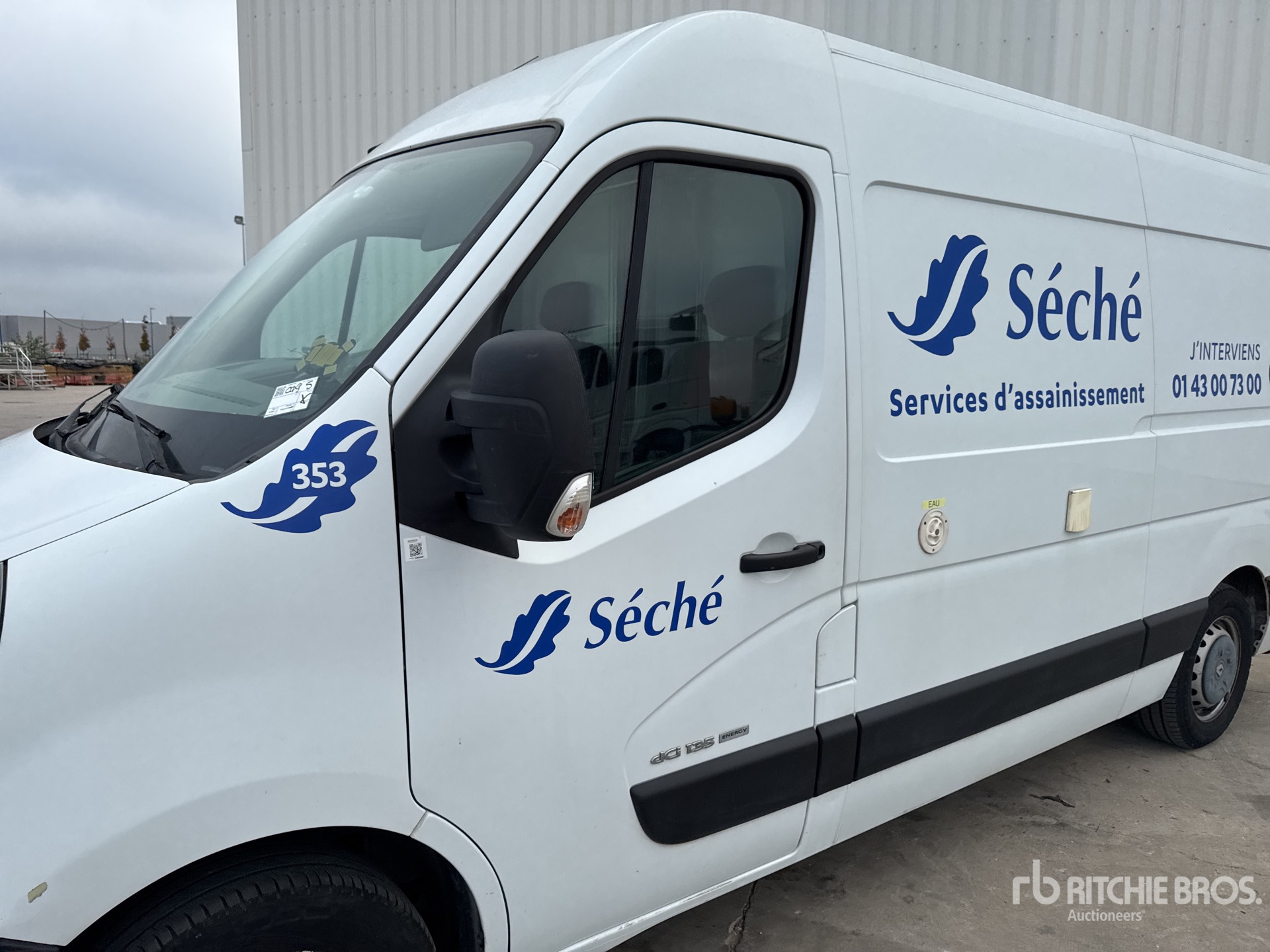 2015 Renault MASTER DCI135