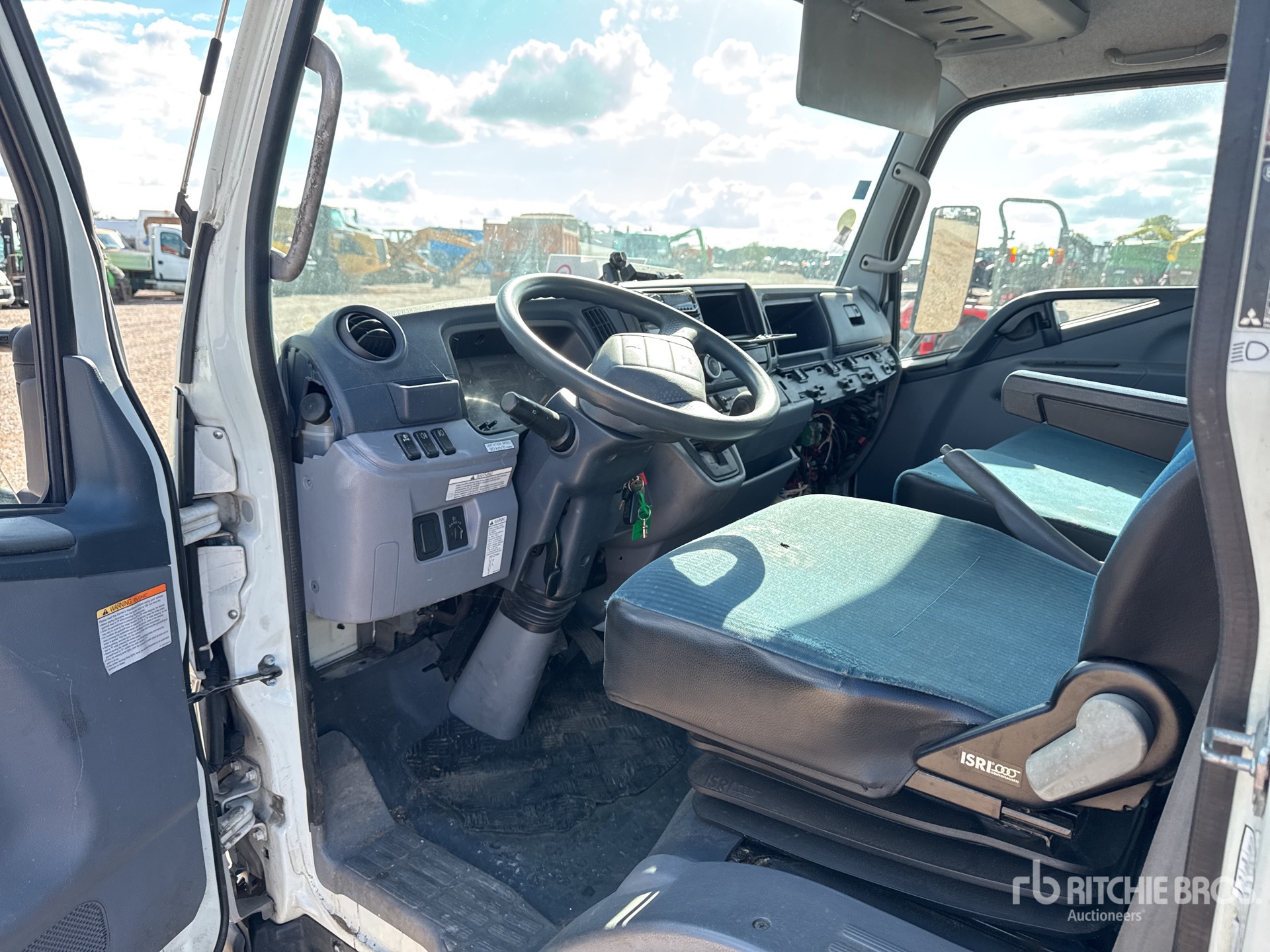 2015 Fuso CANTER 7C15