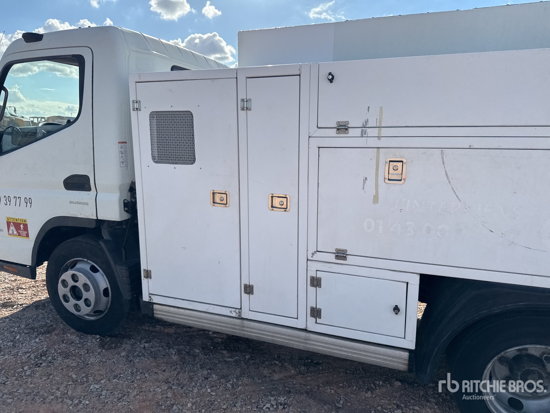 2015 Fuso CANTER 7C15
