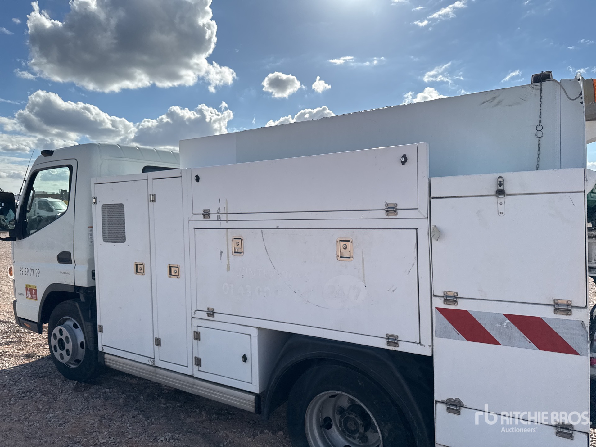 2015 Fuso CANTER 7C15
