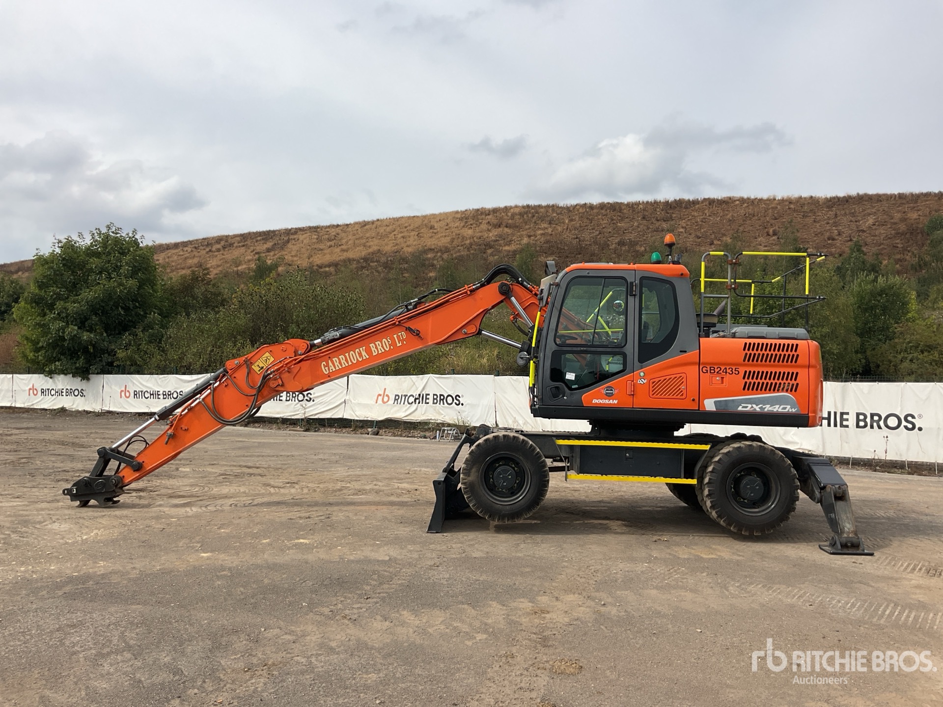 2019 Doosan DX140W-5