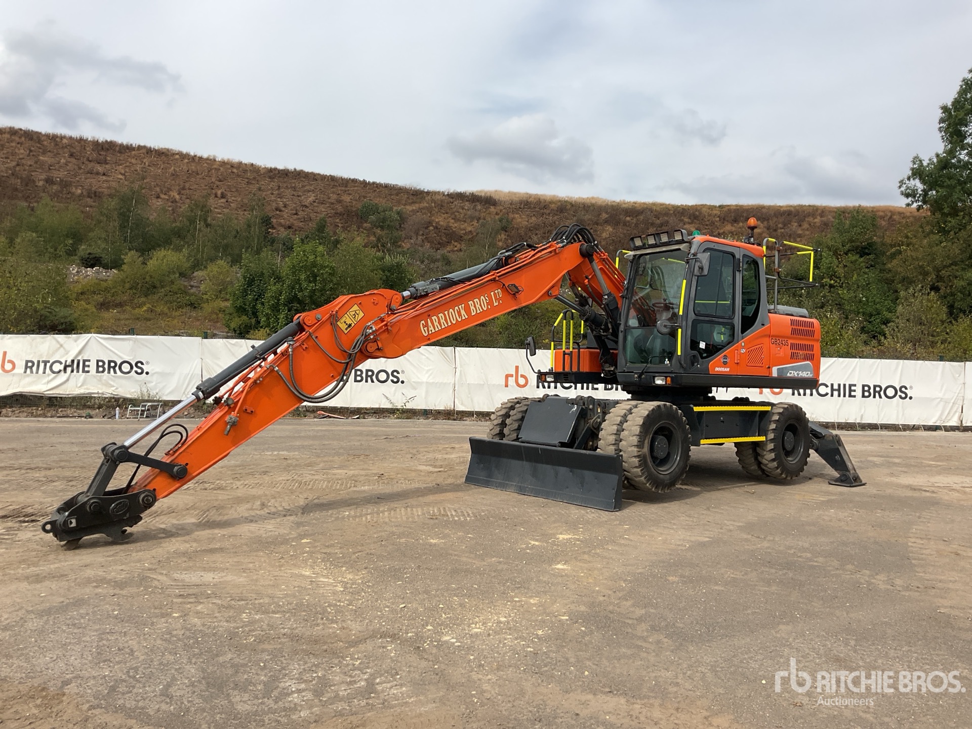 2019 Doosan DX140W-5