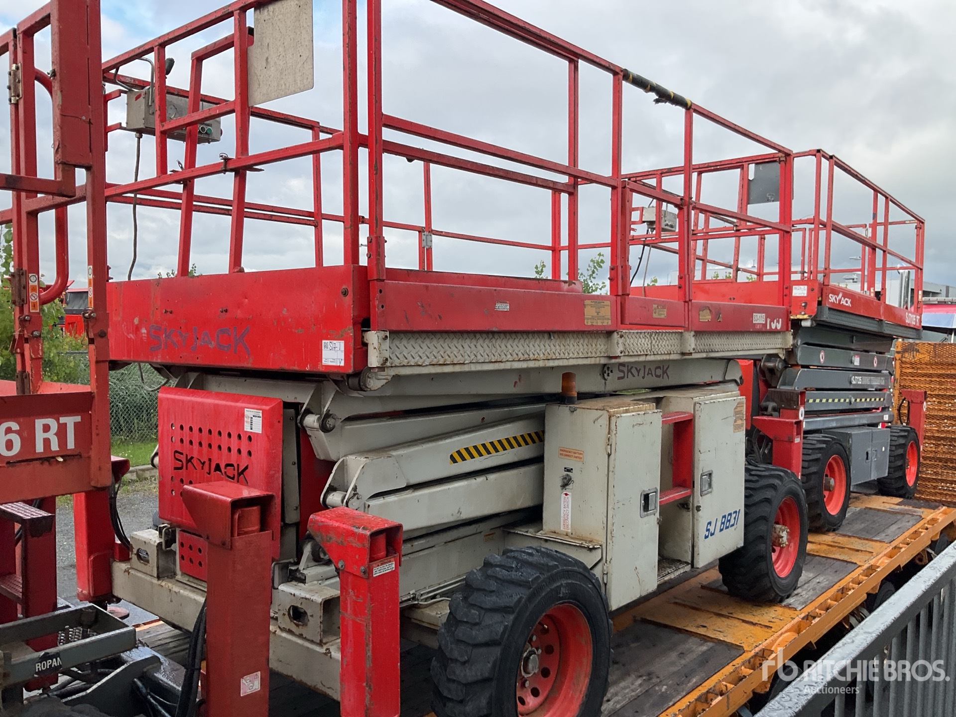 1999 Skyjack SJ8831A