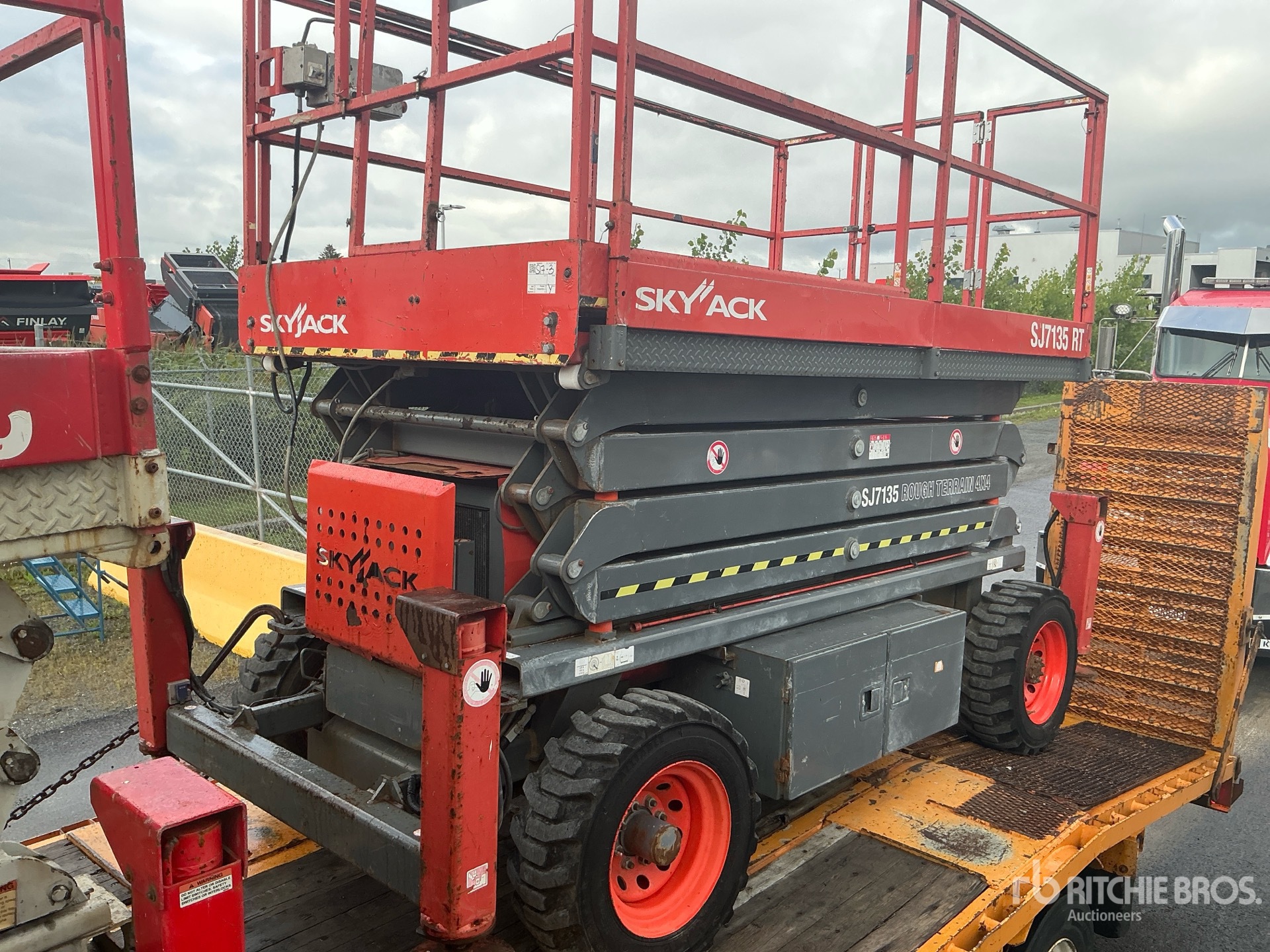 2013 Skyjack SJ7135