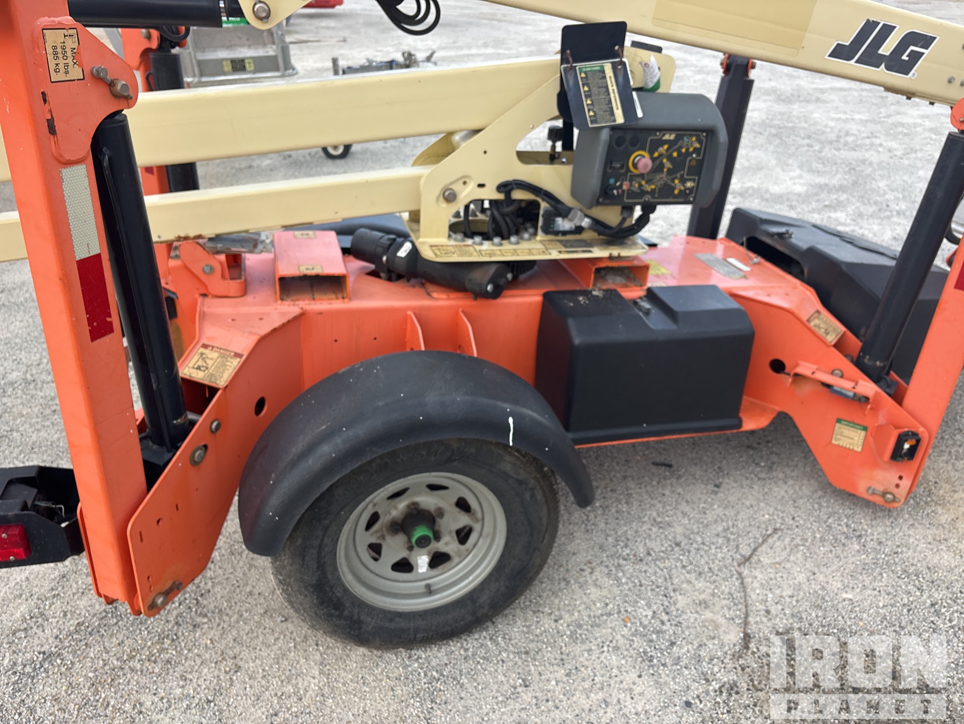 Photo of 2019 JLG T-350