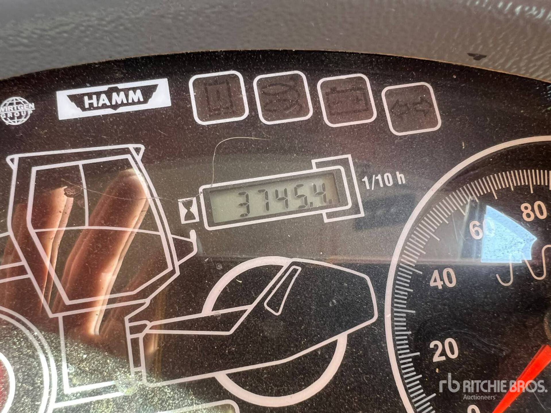General Appearance with Hour Meter / Odometer