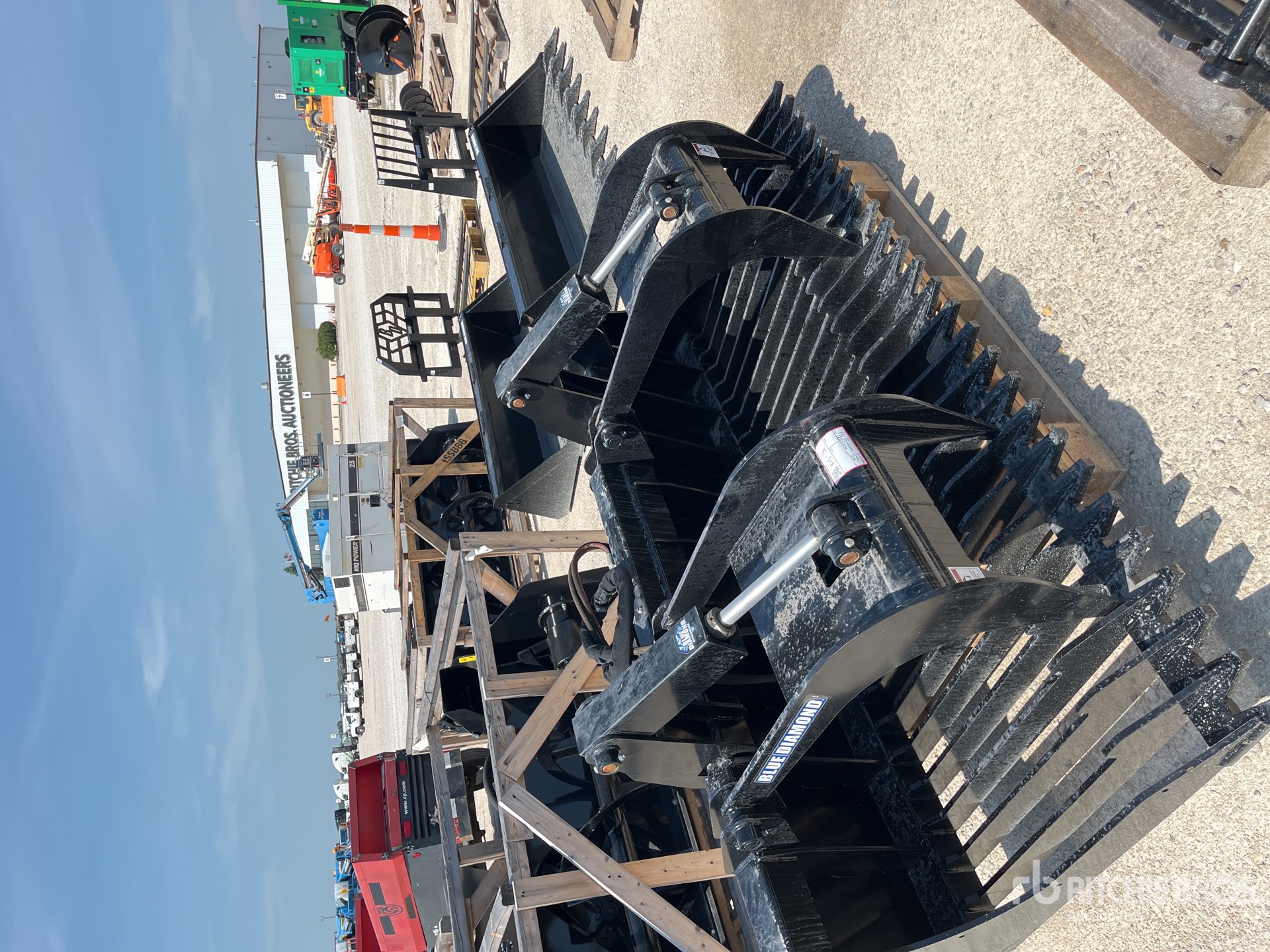 Blue Diamond 84 IN GRAPPLE