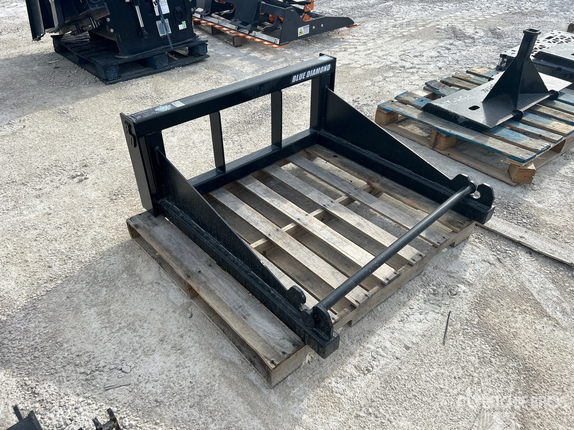 Blue Diamond 36 IN SKID STEER SOD ROLLER