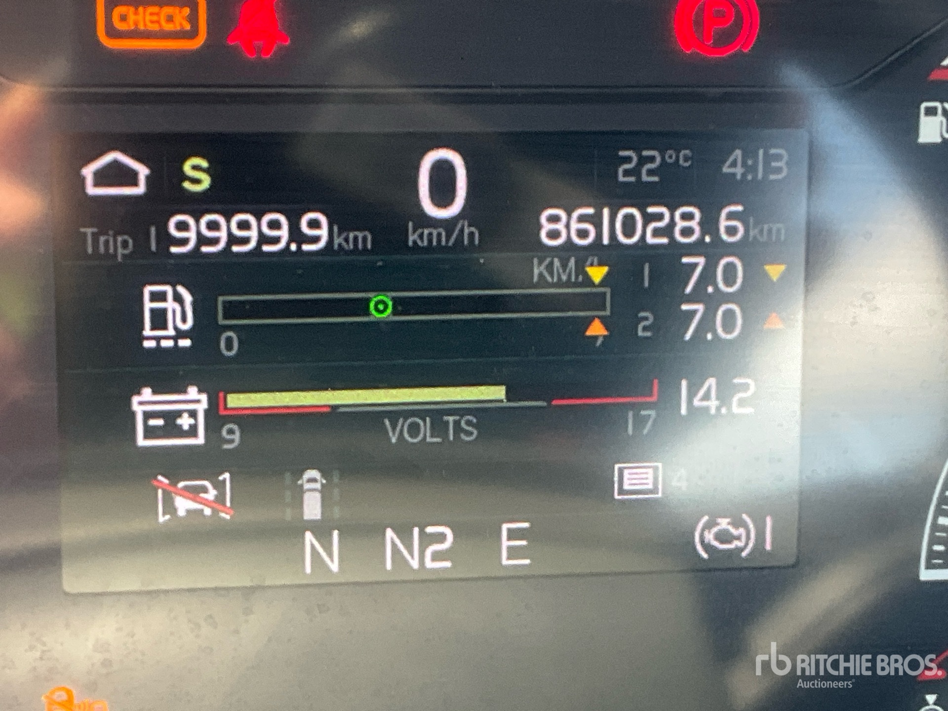 2020 Volvo VNR