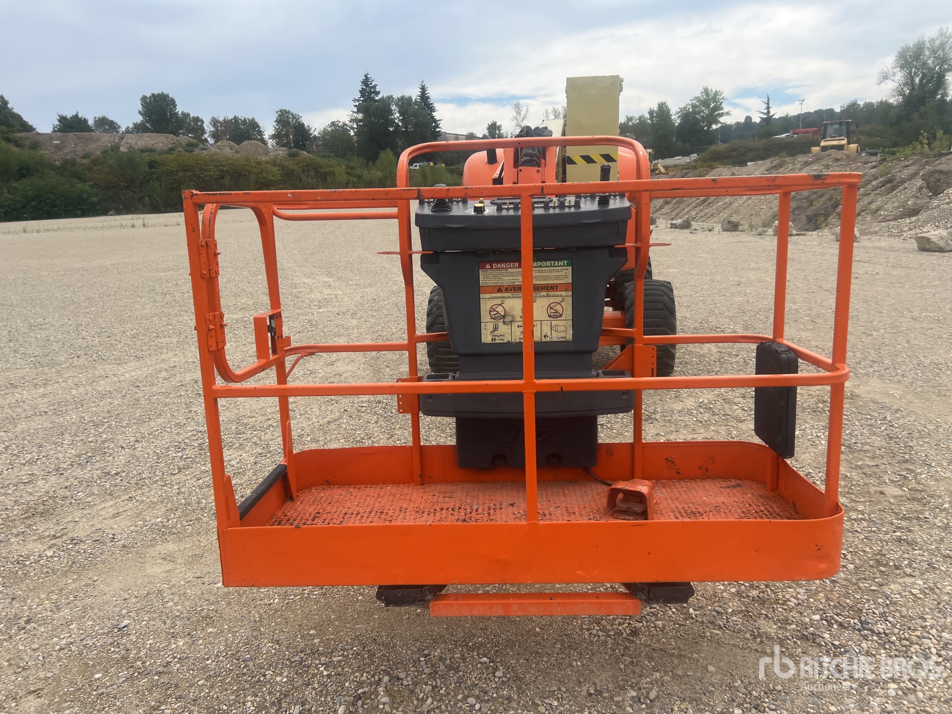 2011 JLG 450AJ SERIES II