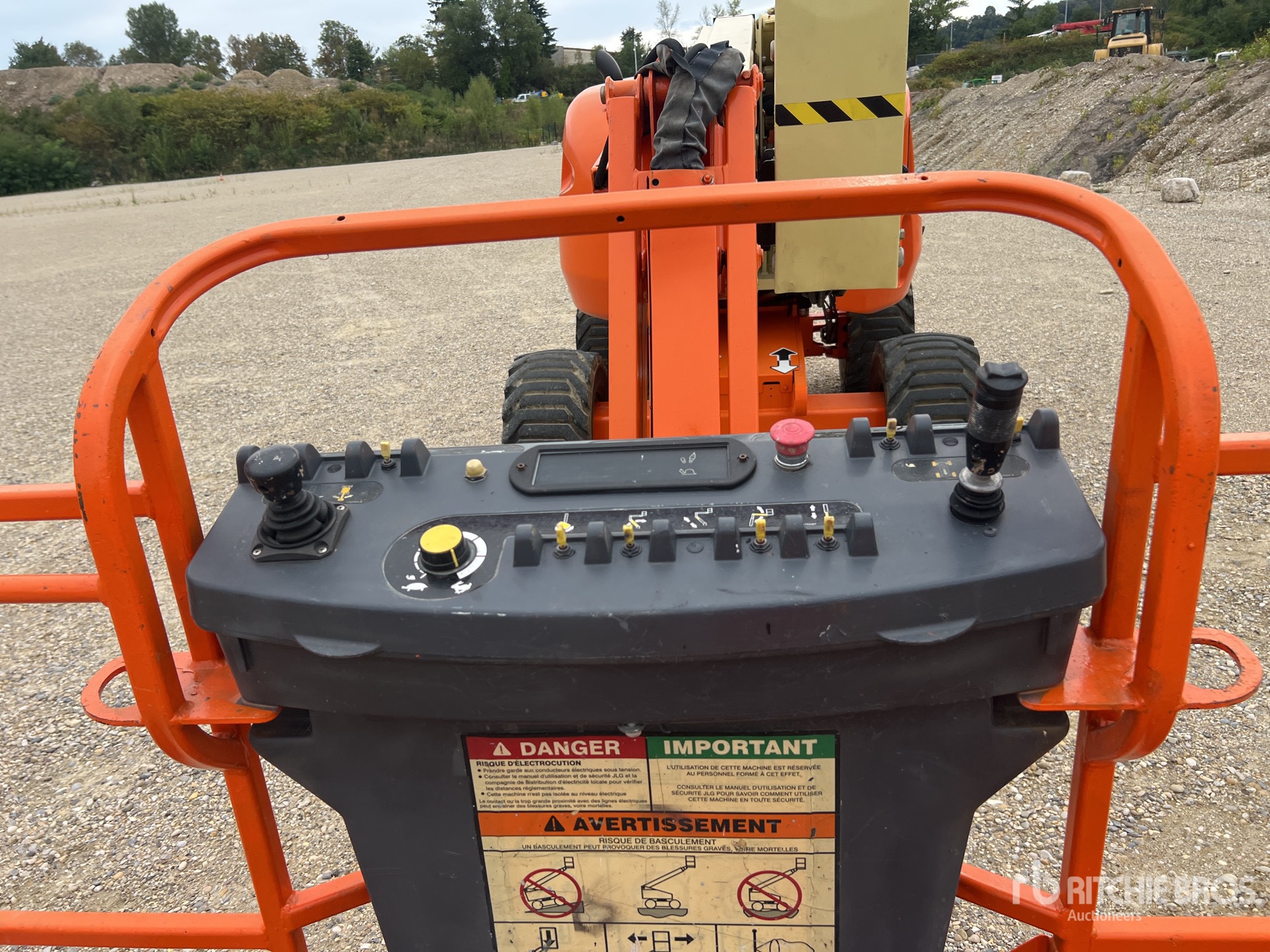 2011 JLG 450AJ SERIES II