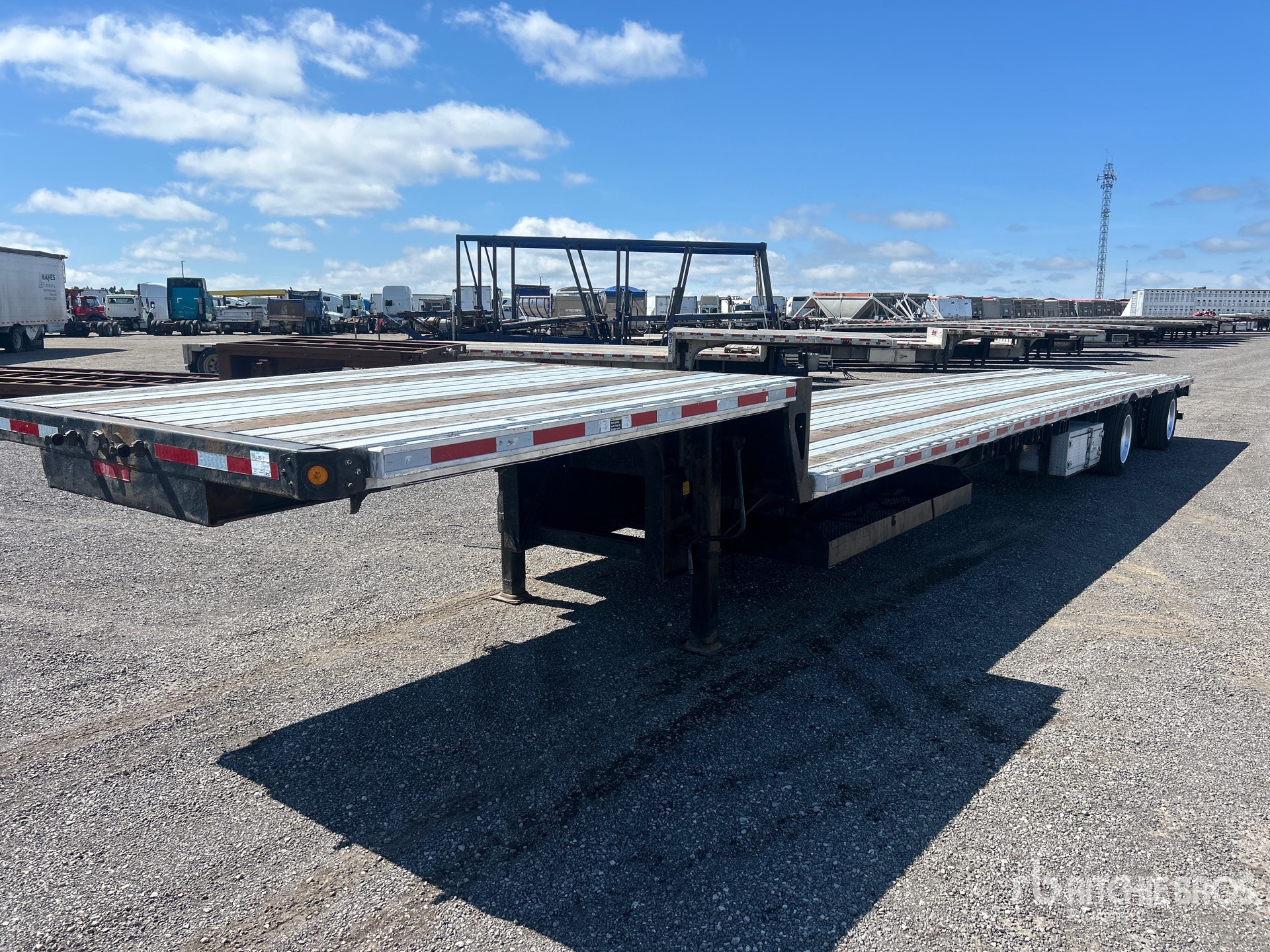 2013 Fontaine 53 ft T/A Spread Axle