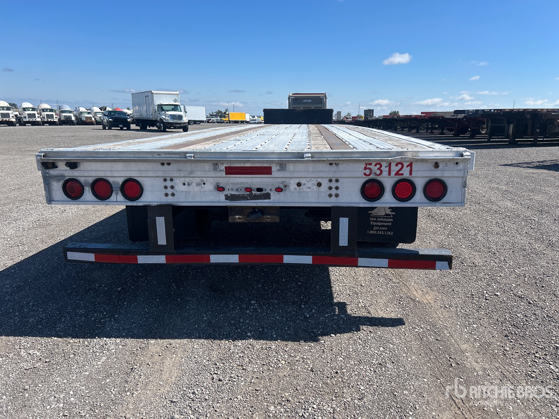 2013 Fontaine 53 ft T/A Spread Axle
