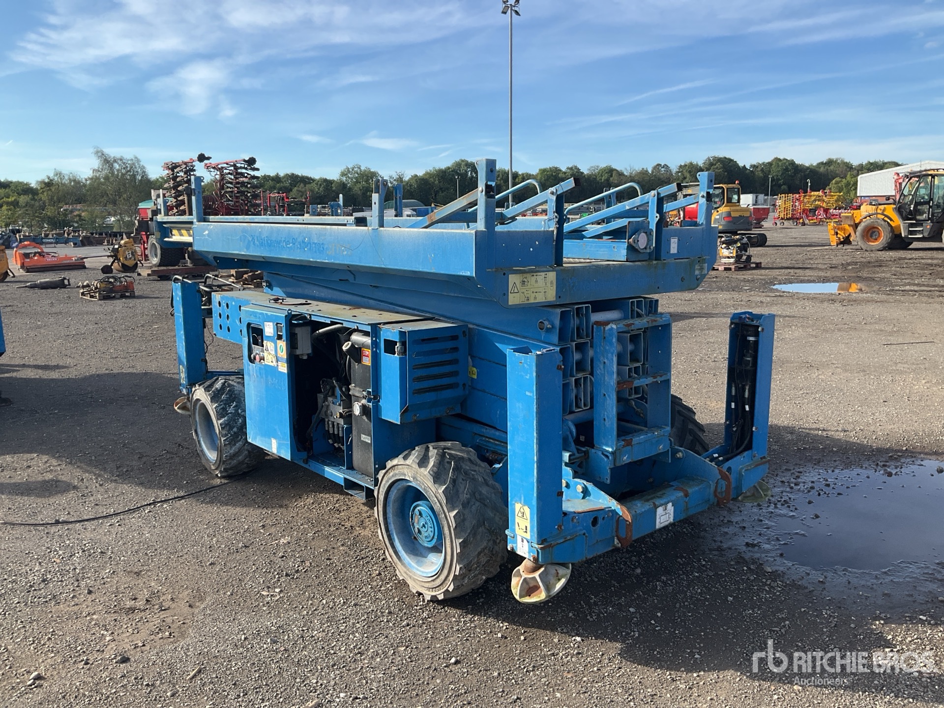 2017 Genie GS-3369RT