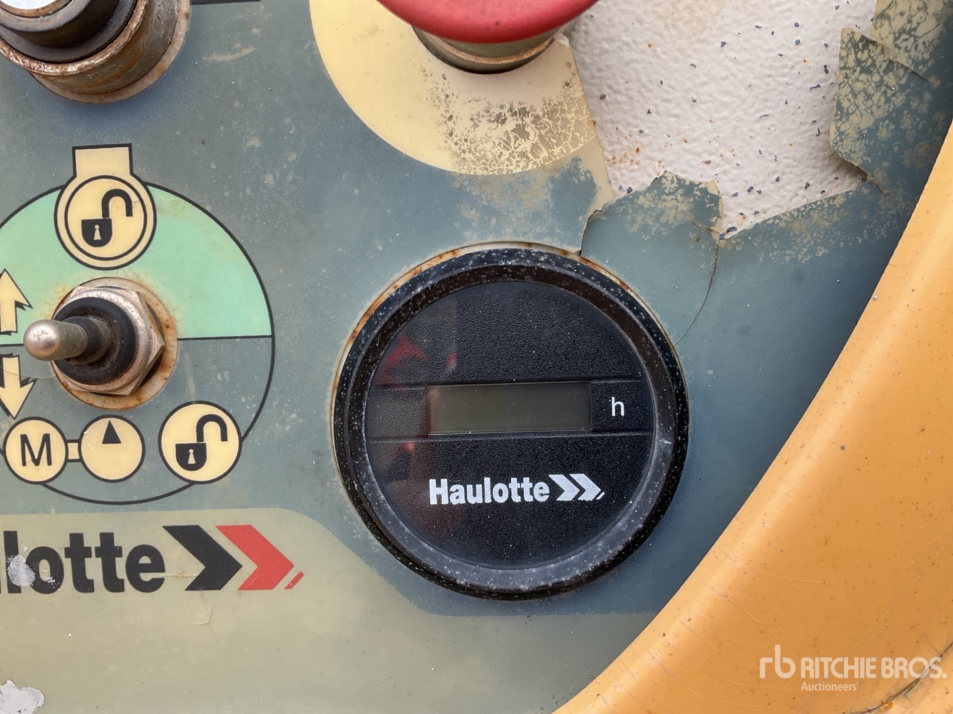 2013 Haulotte HA16PXNT