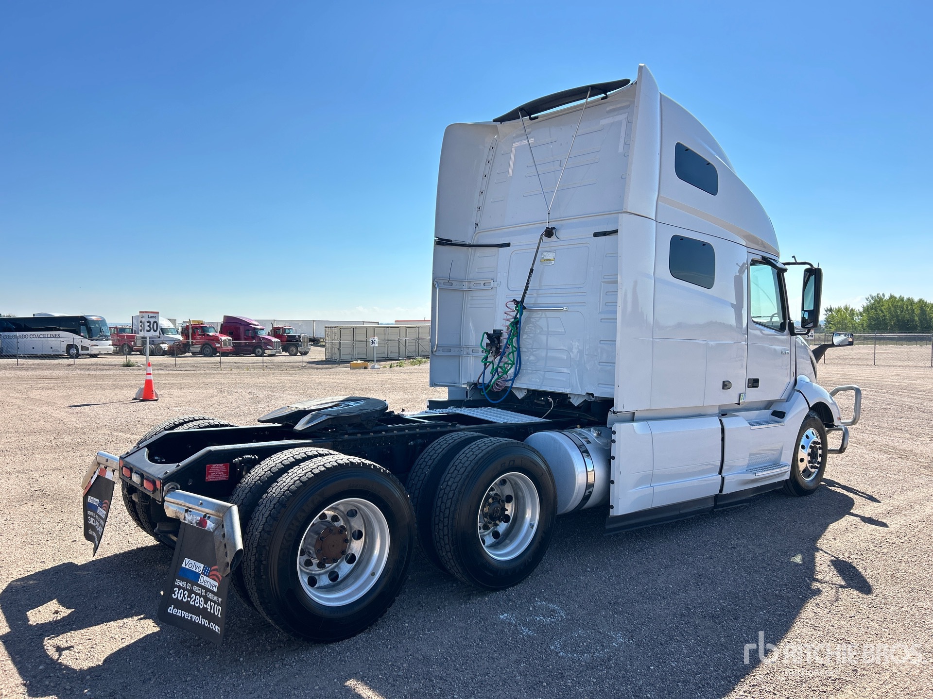 2022 Volvo VNL760
