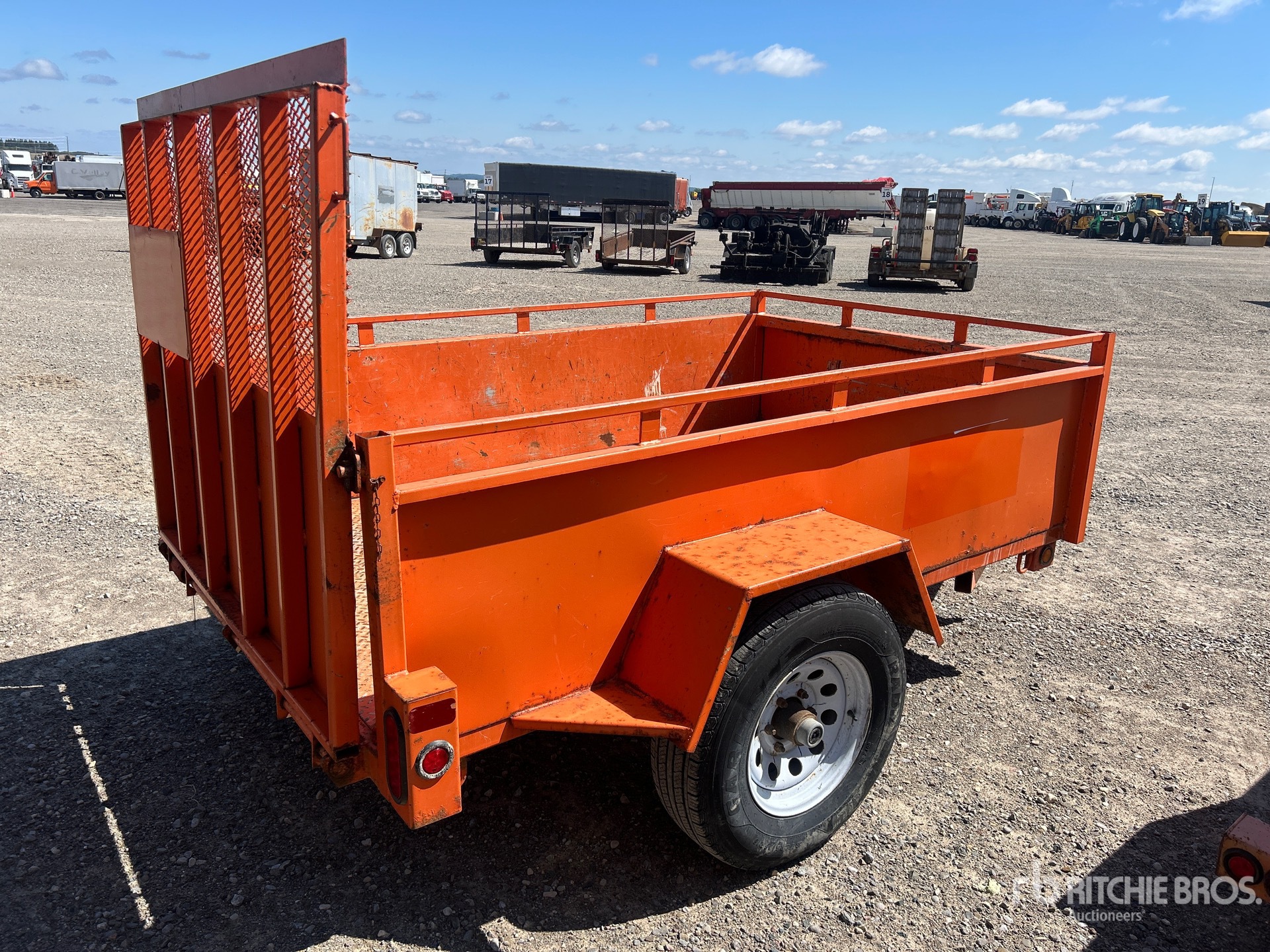 General Appearance with Picture, Right Rear Corner